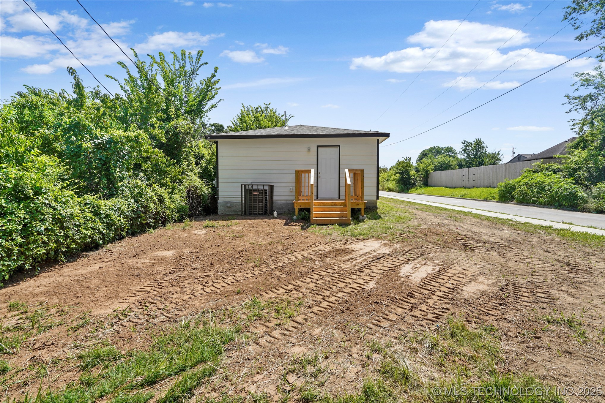 2518 N OWASSO Avenue