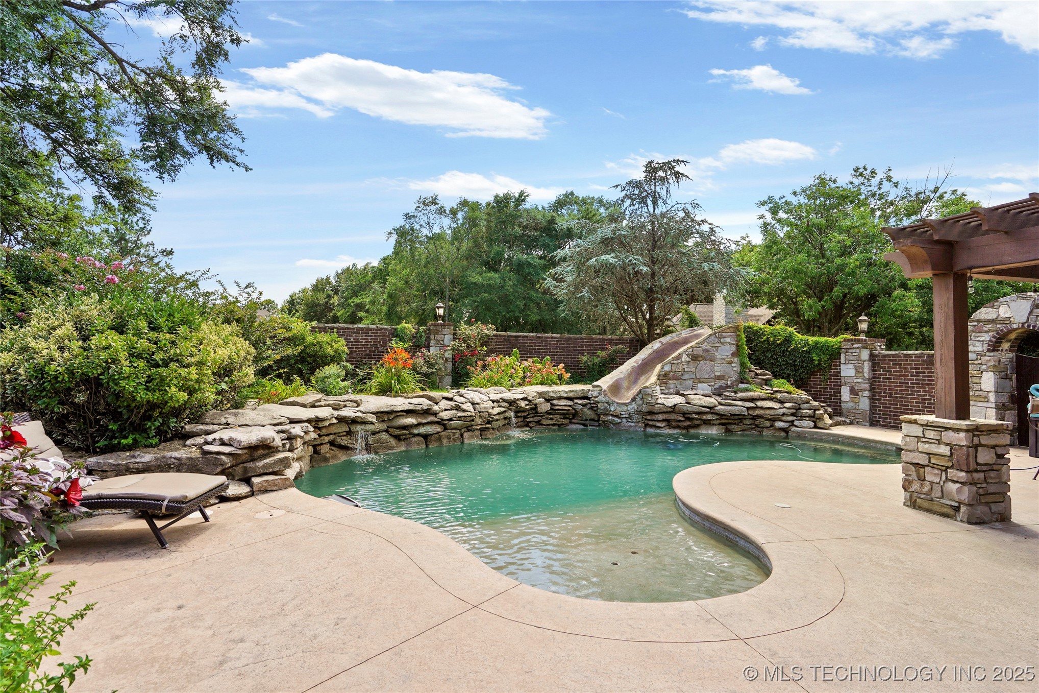 509 E Glendale Street