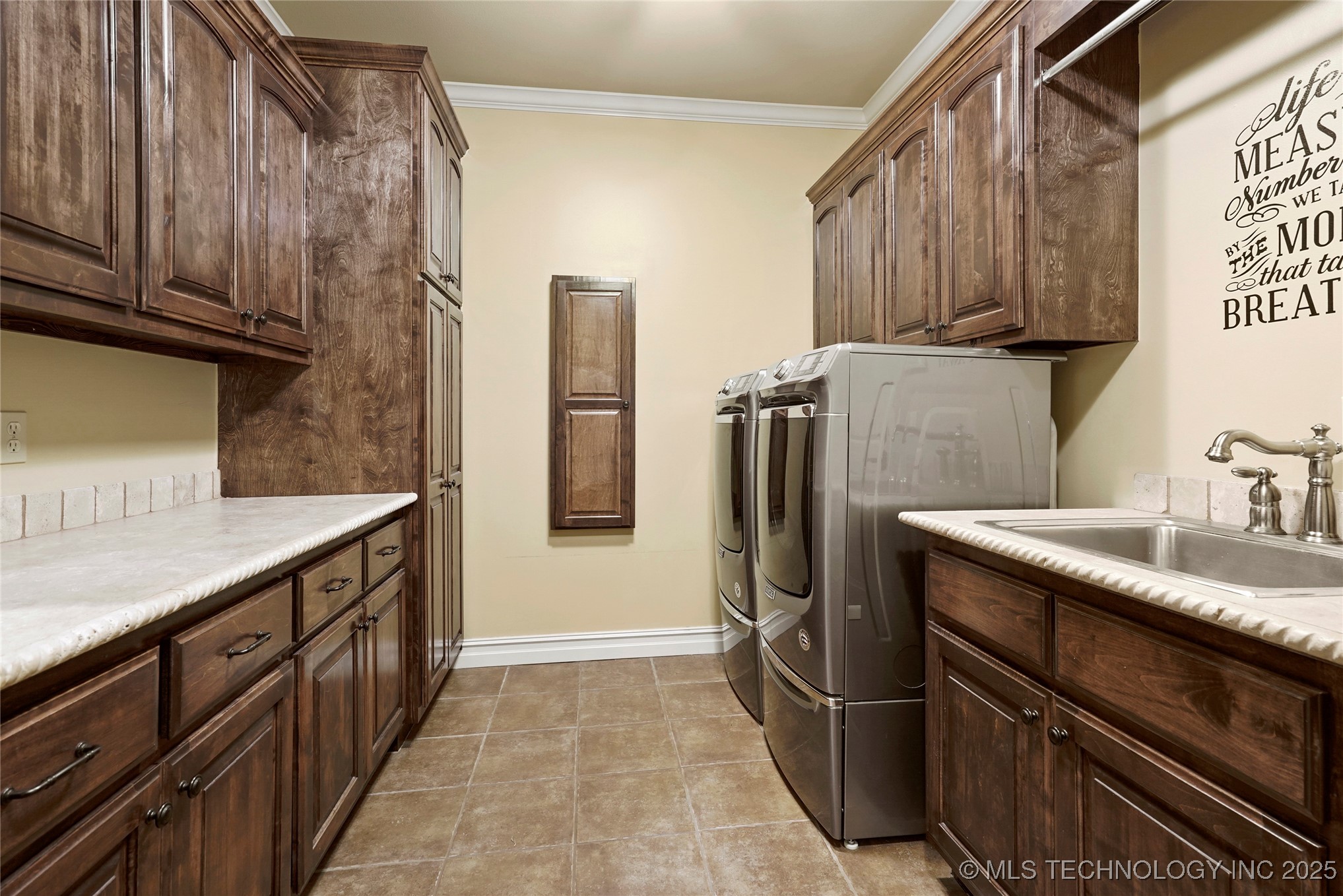 509 E Glendale Street