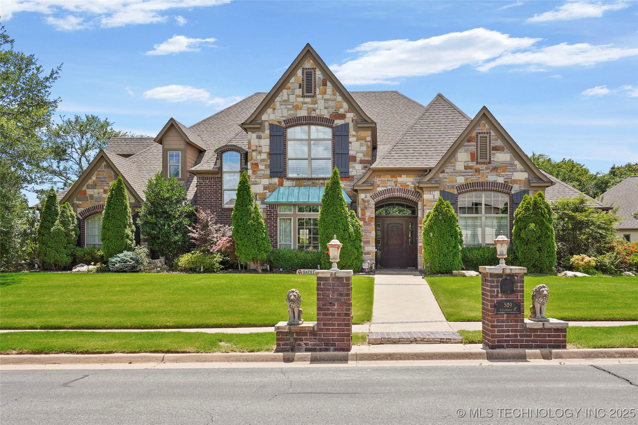 509 E Glendale Street