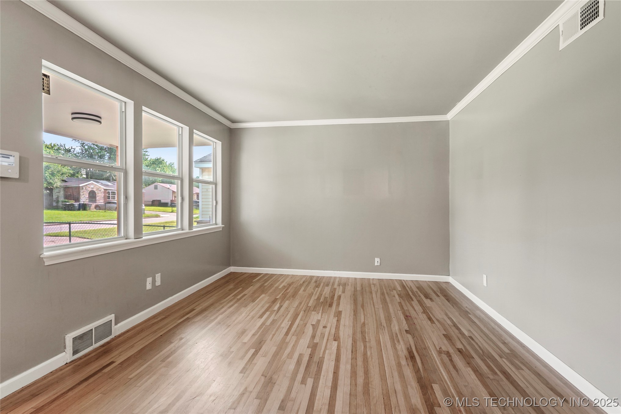 116 W 49th Place N