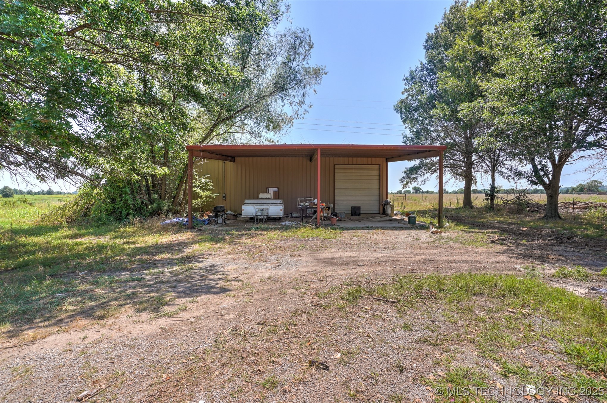 2301 S 40th Street West