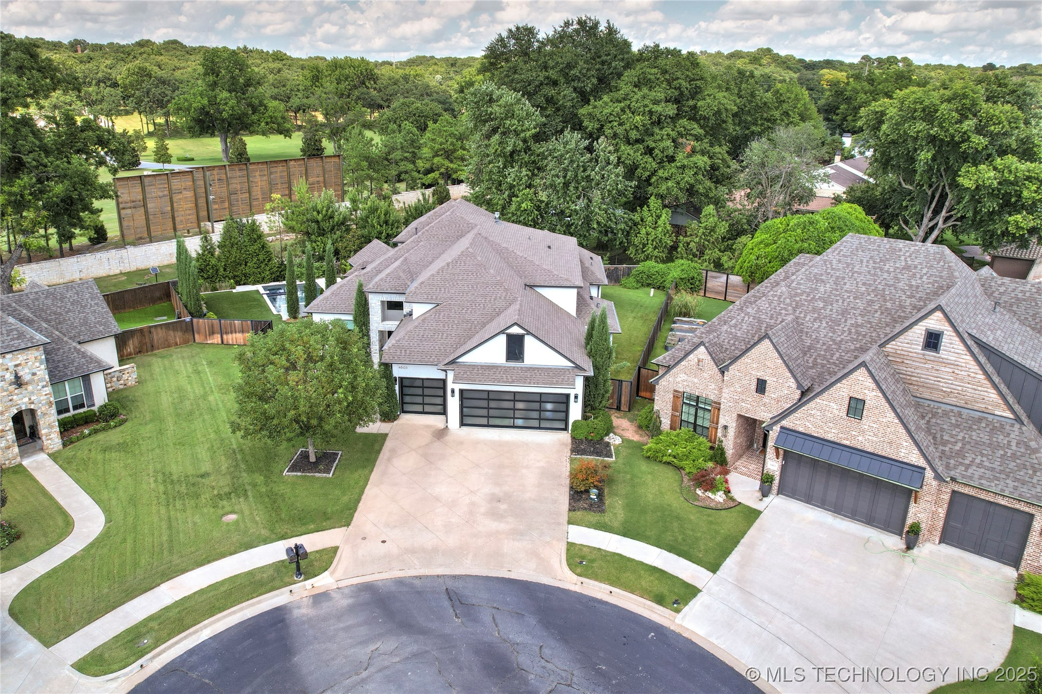 4603 E 118th Place