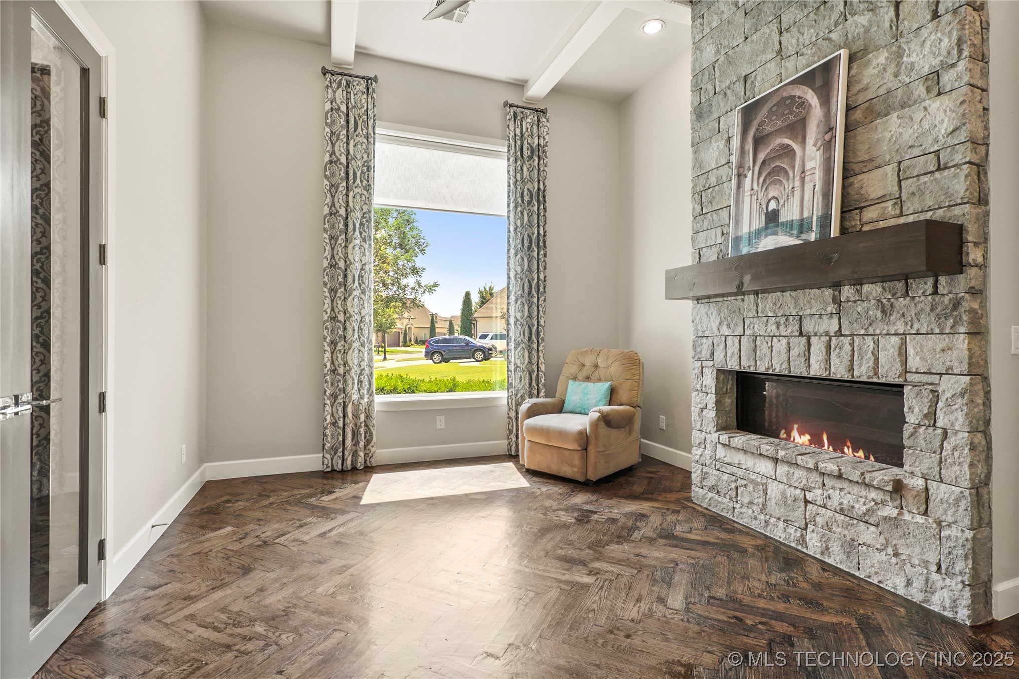 4603 E 118th Place