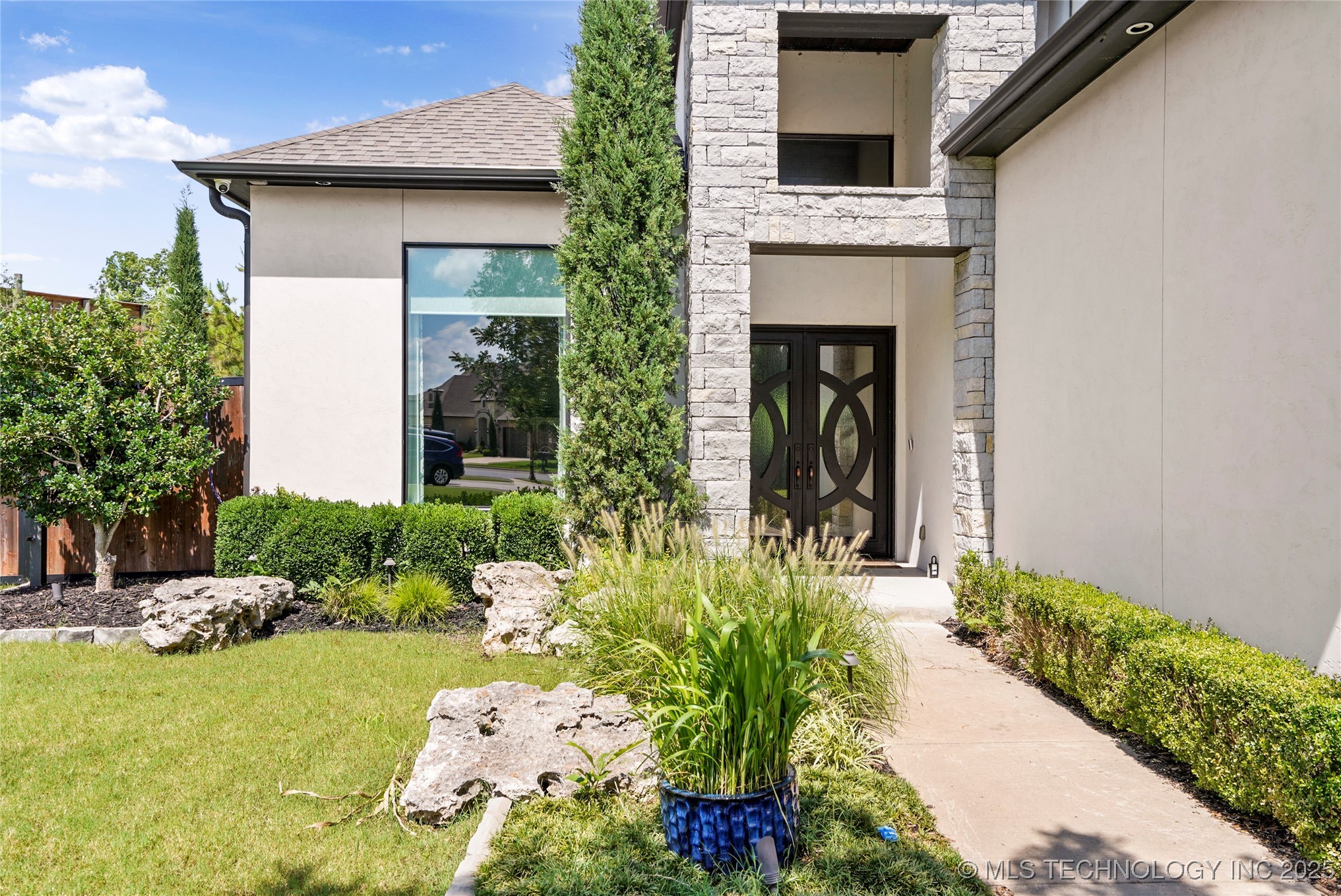 4603 E 118th Place