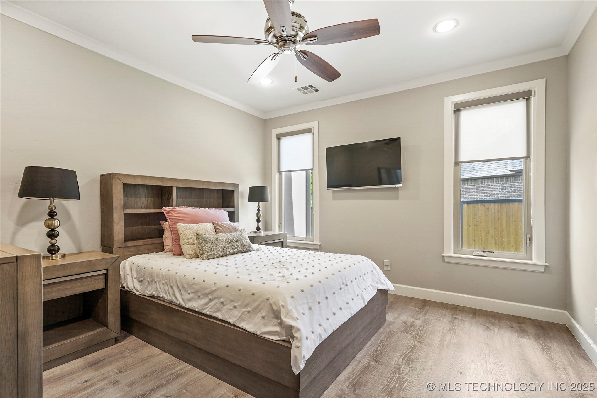 4603 E 118th Place