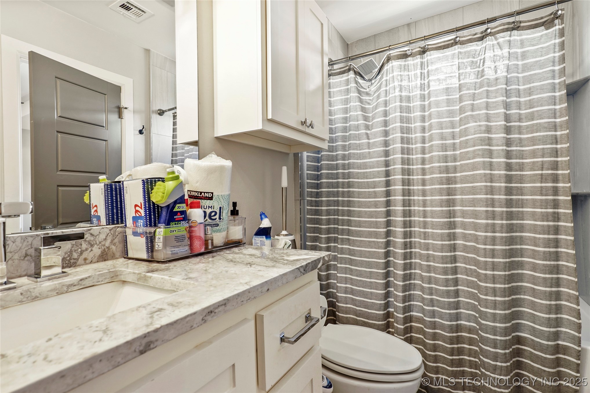 4603 E 118th Place