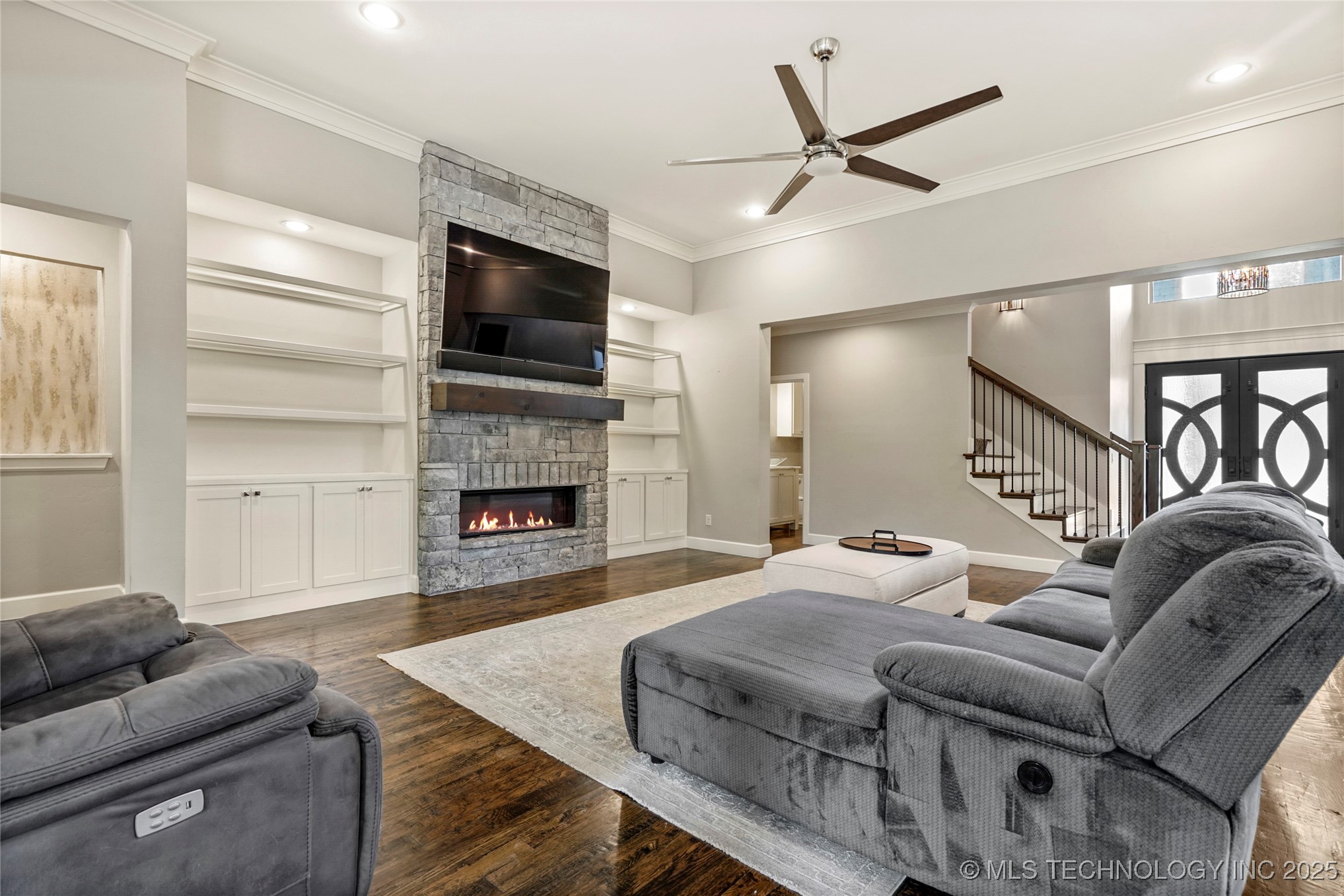 4603 E 118th Place