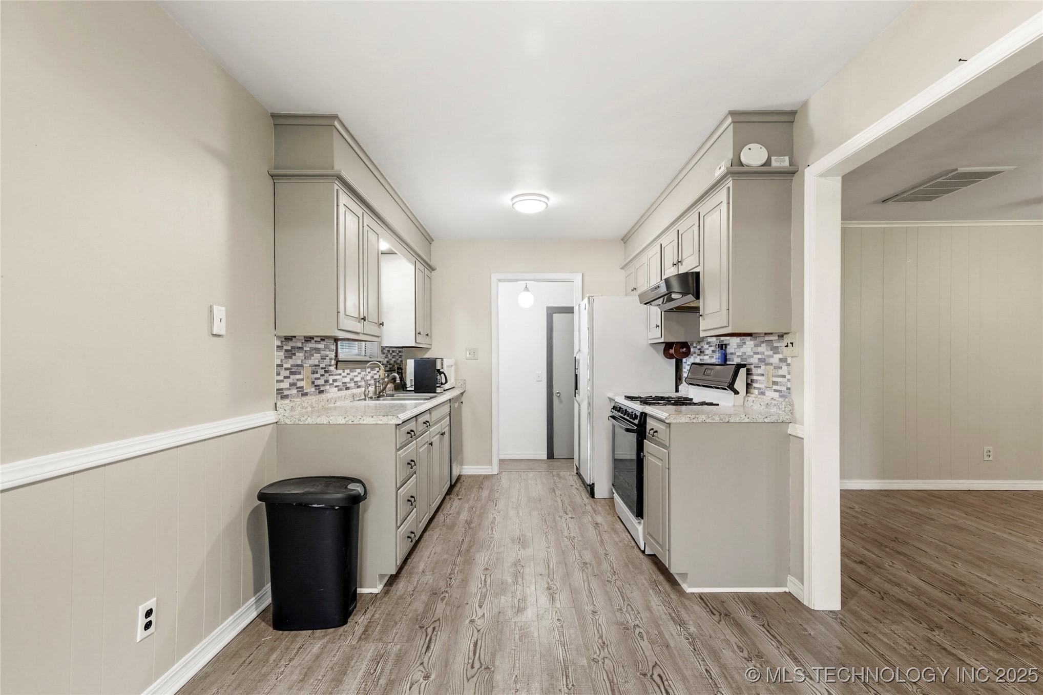 2900 S Cedar Court