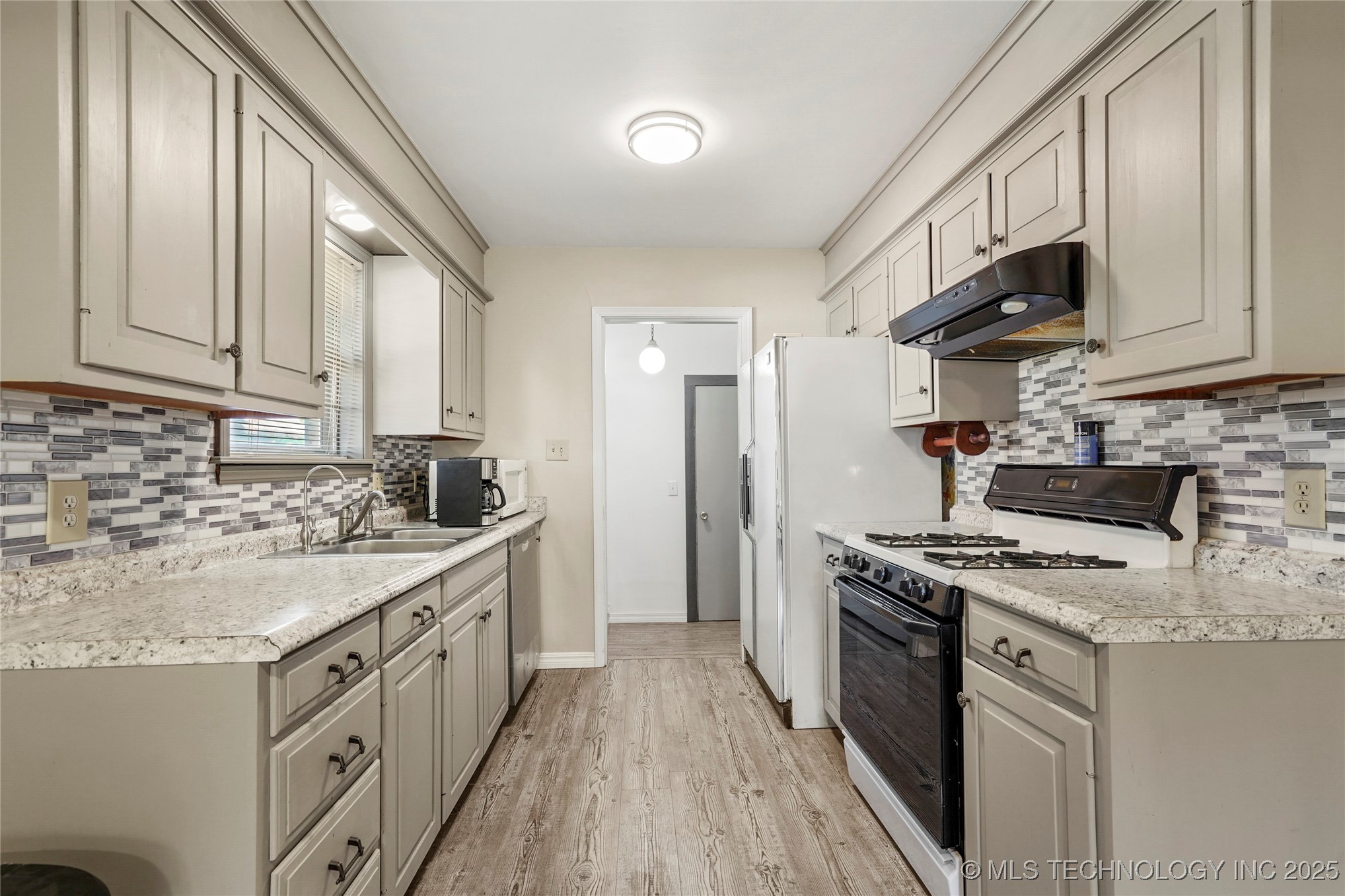 2900 S Cedar Court