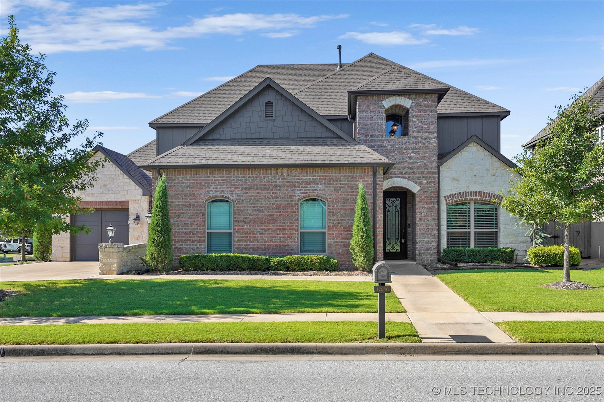 17246 E 45th Place