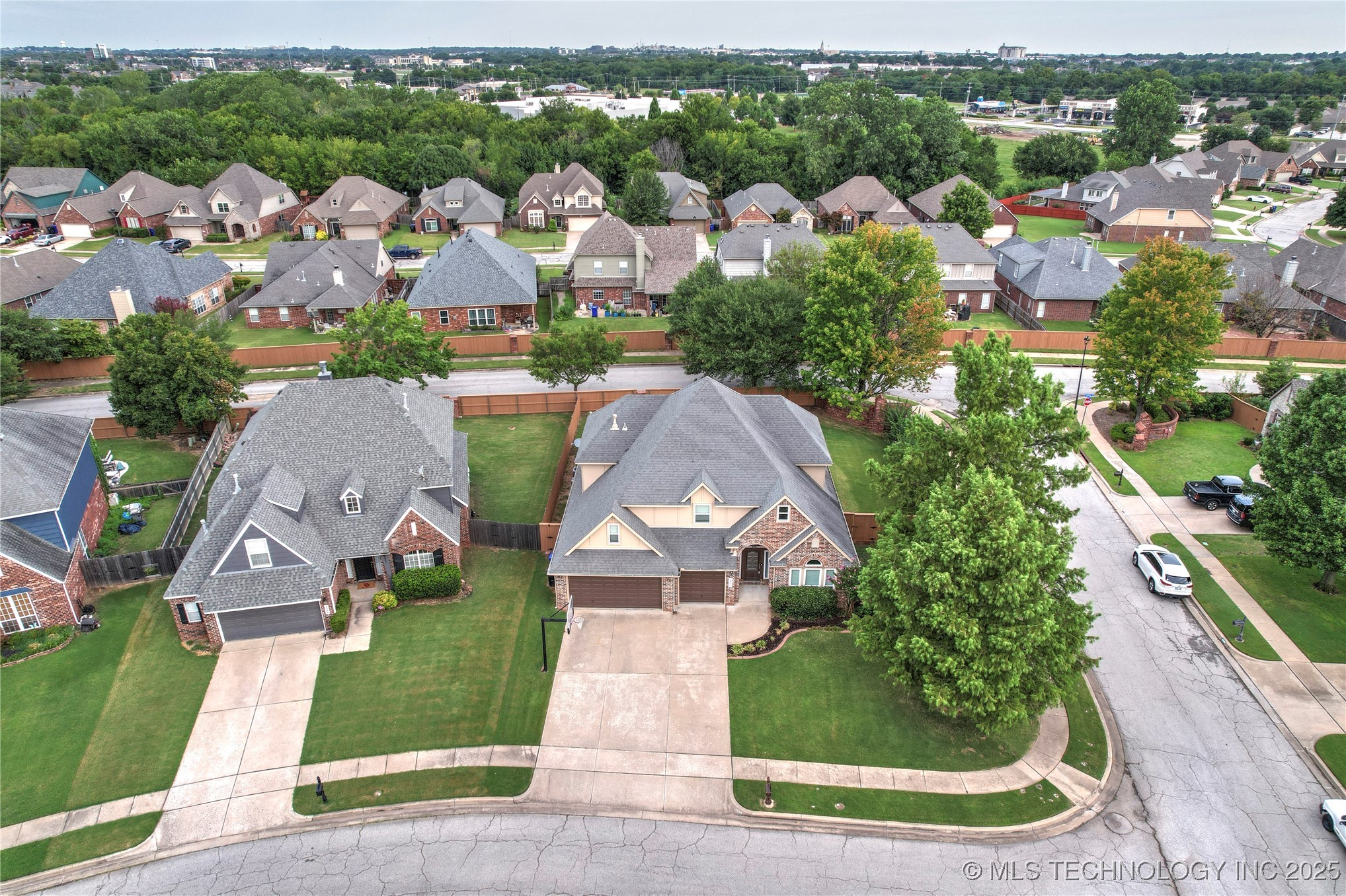 1000 S Cypress Avenue