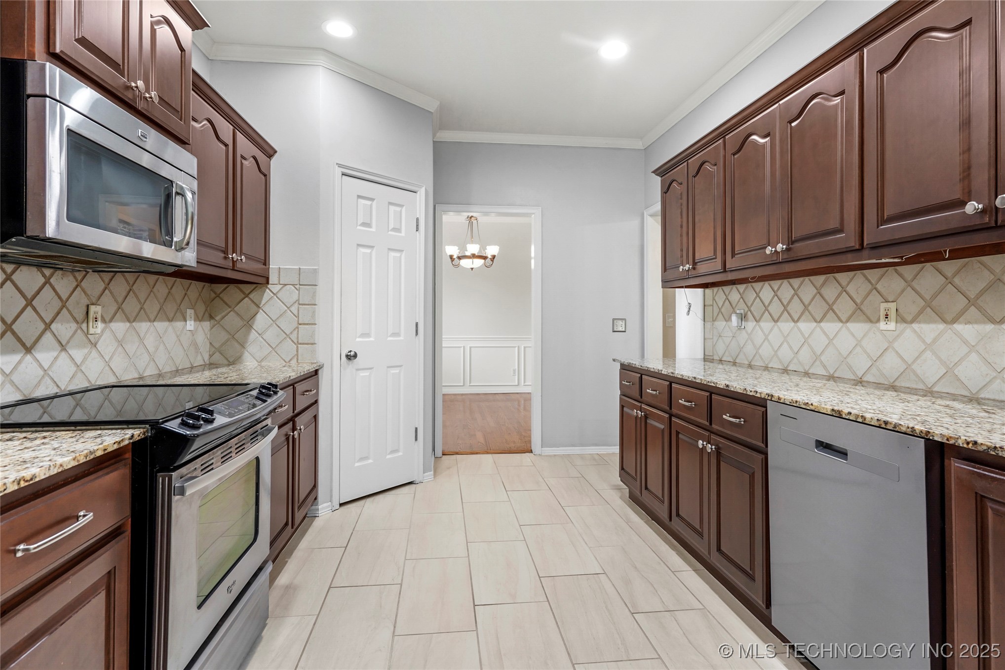 1000 S Cypress Avenue