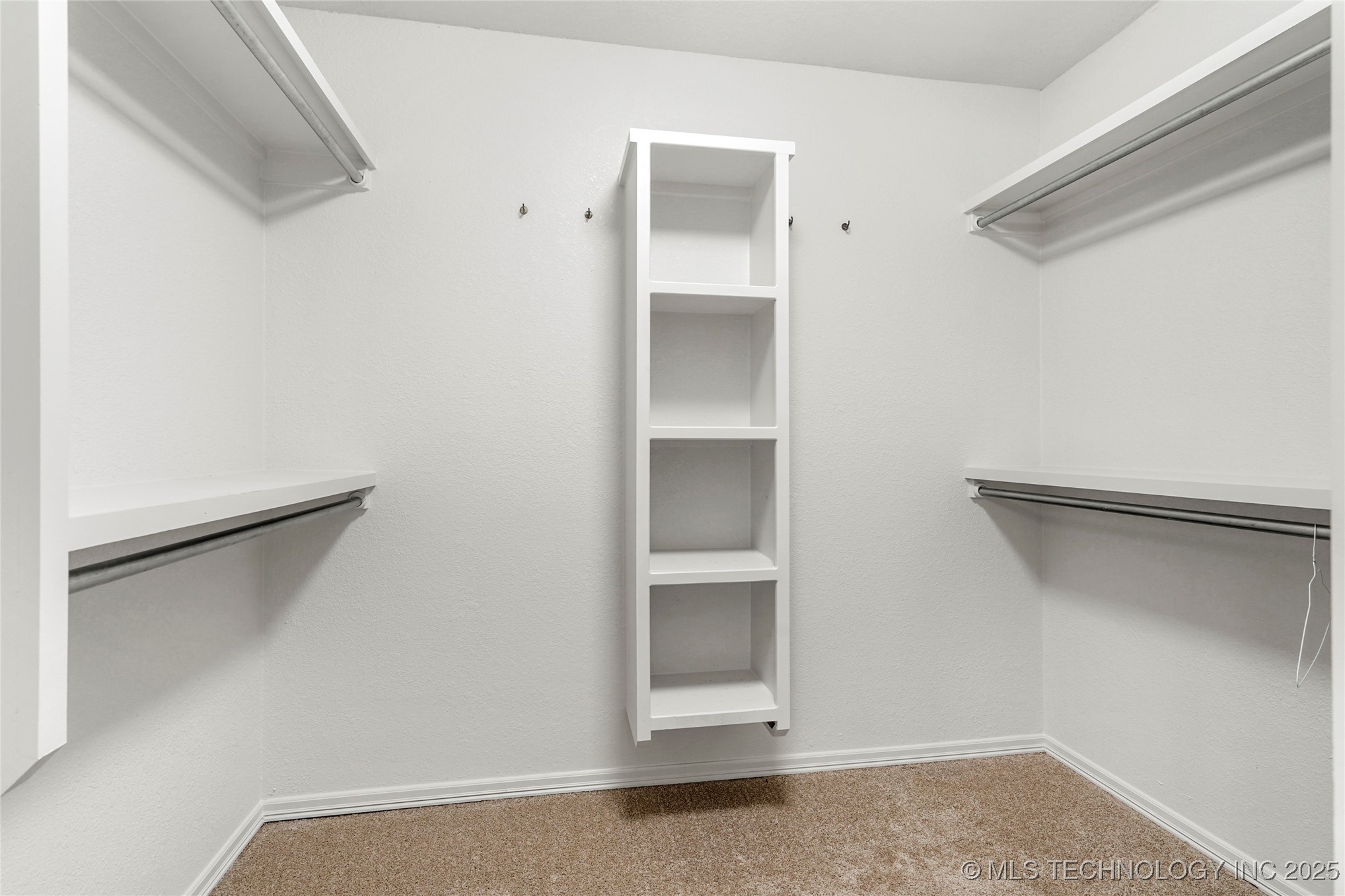 1000 S Cypress Avenue