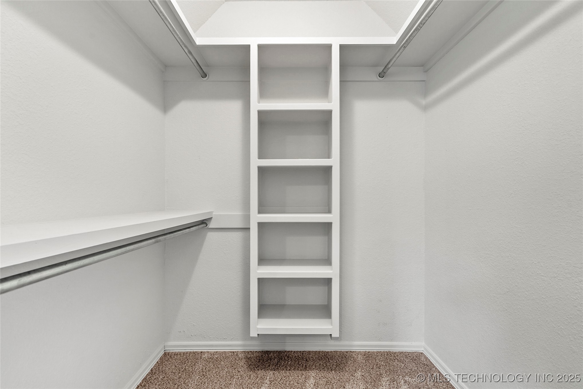 1000 S Cypress Avenue