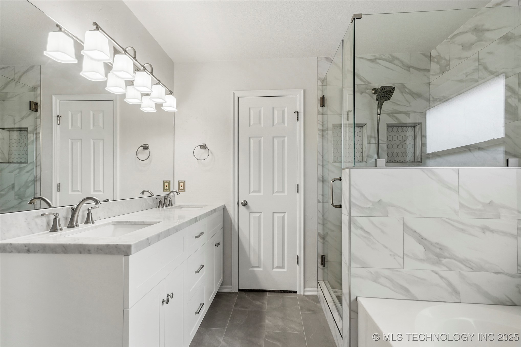 1000 S Cypress Avenue