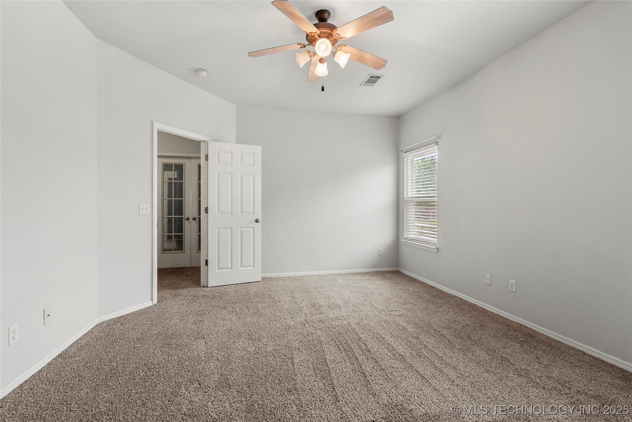 1000 S Cypress Avenue