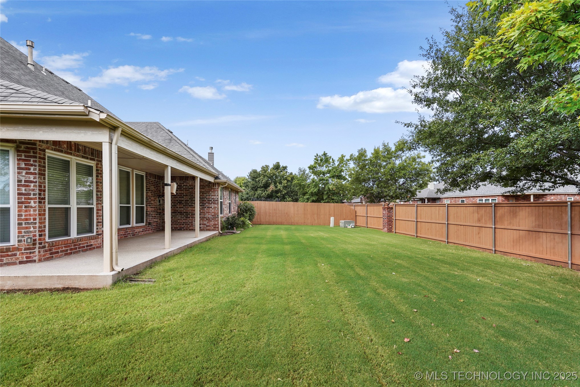 1000 S Cypress Avenue