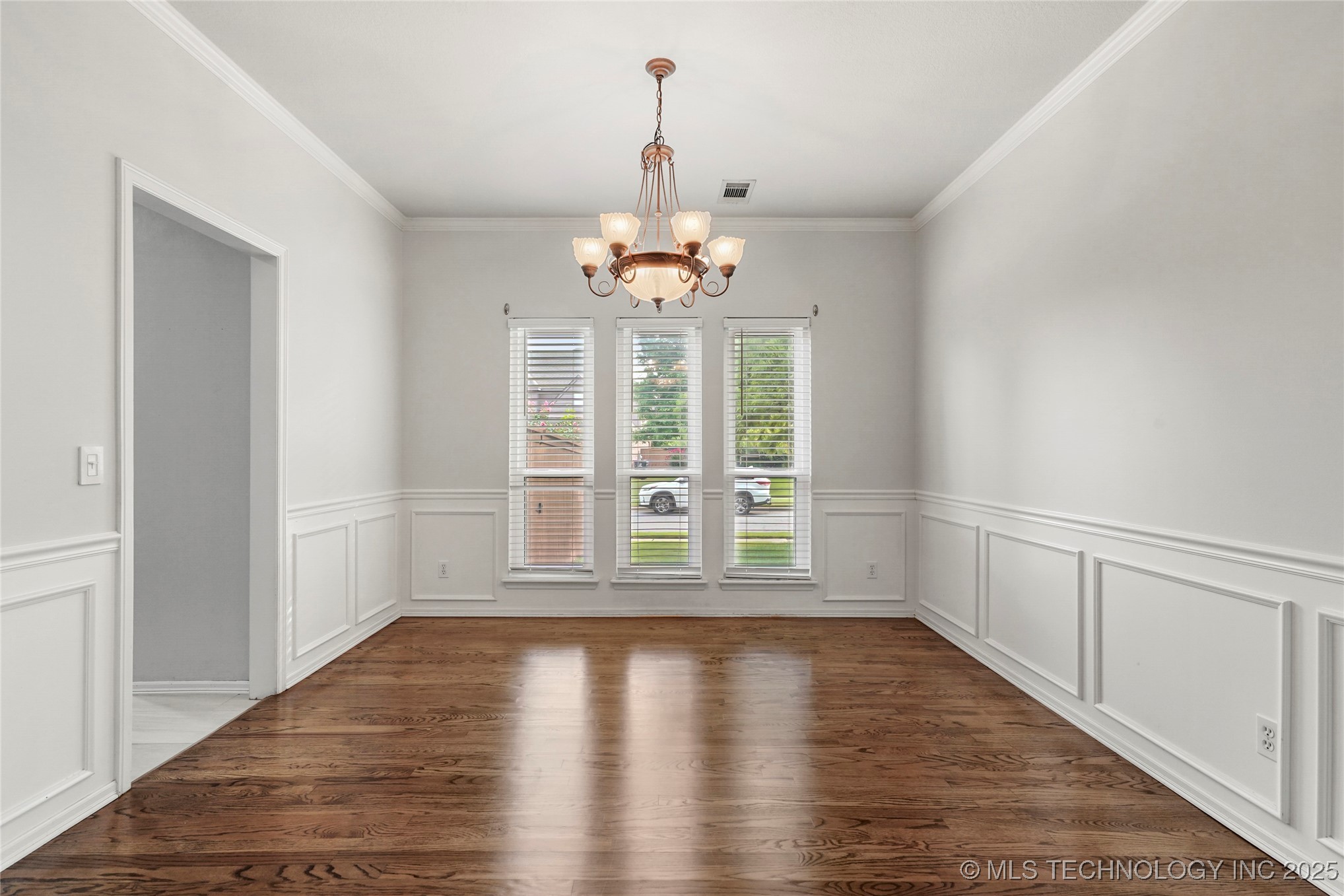 1000 S Cypress Avenue