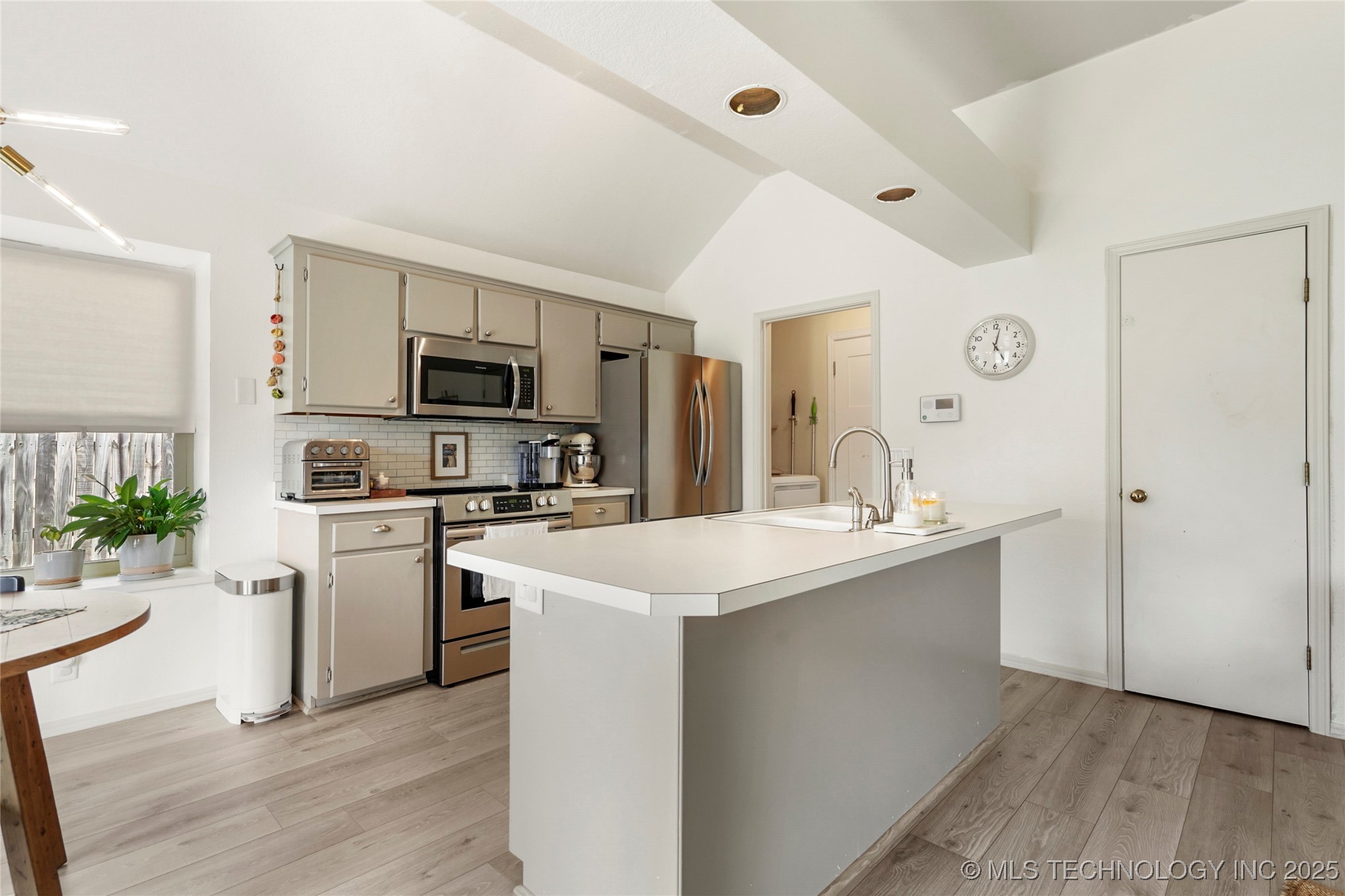 1601 W Galveston Street