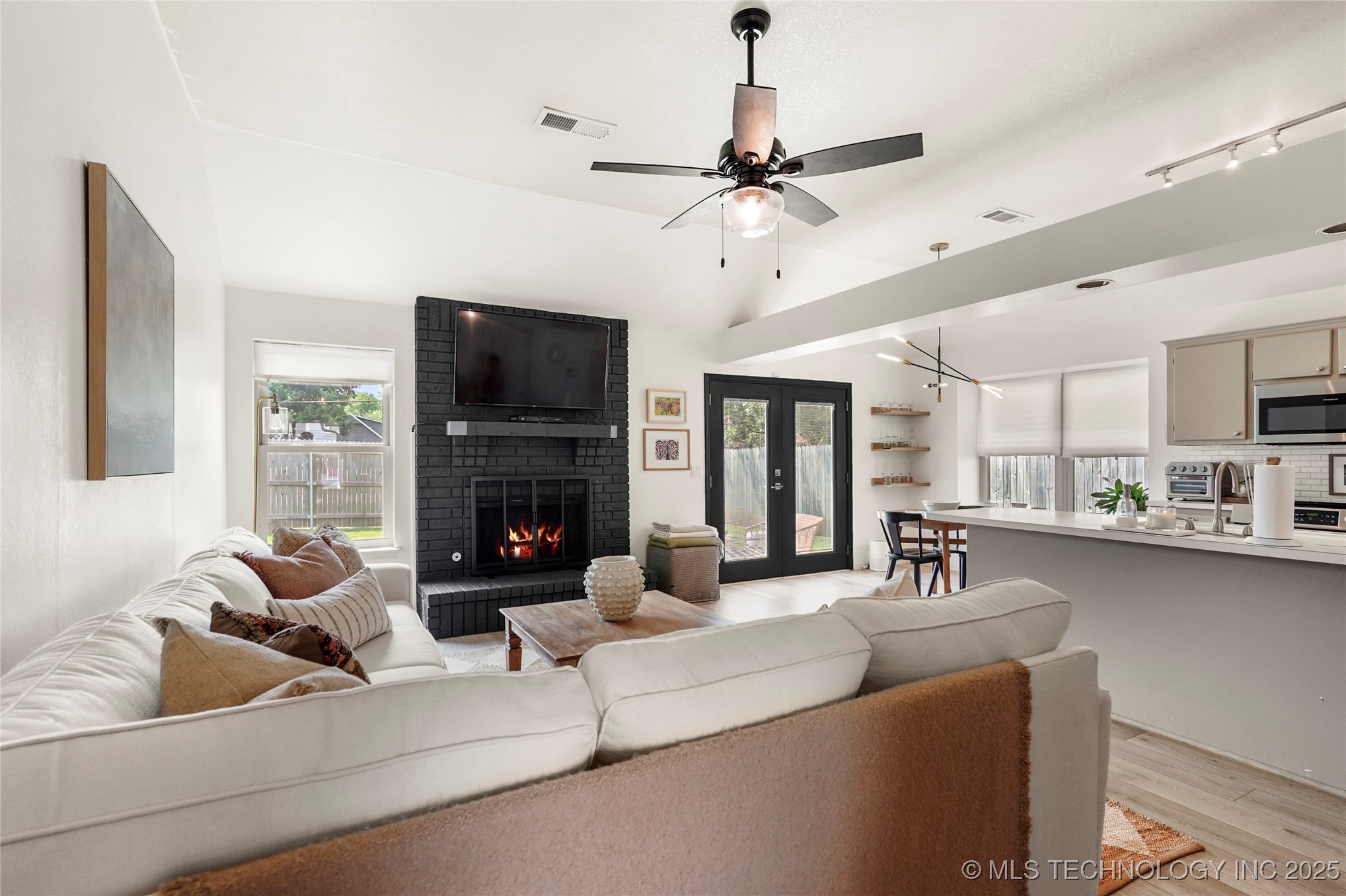 1601 W Galveston Street