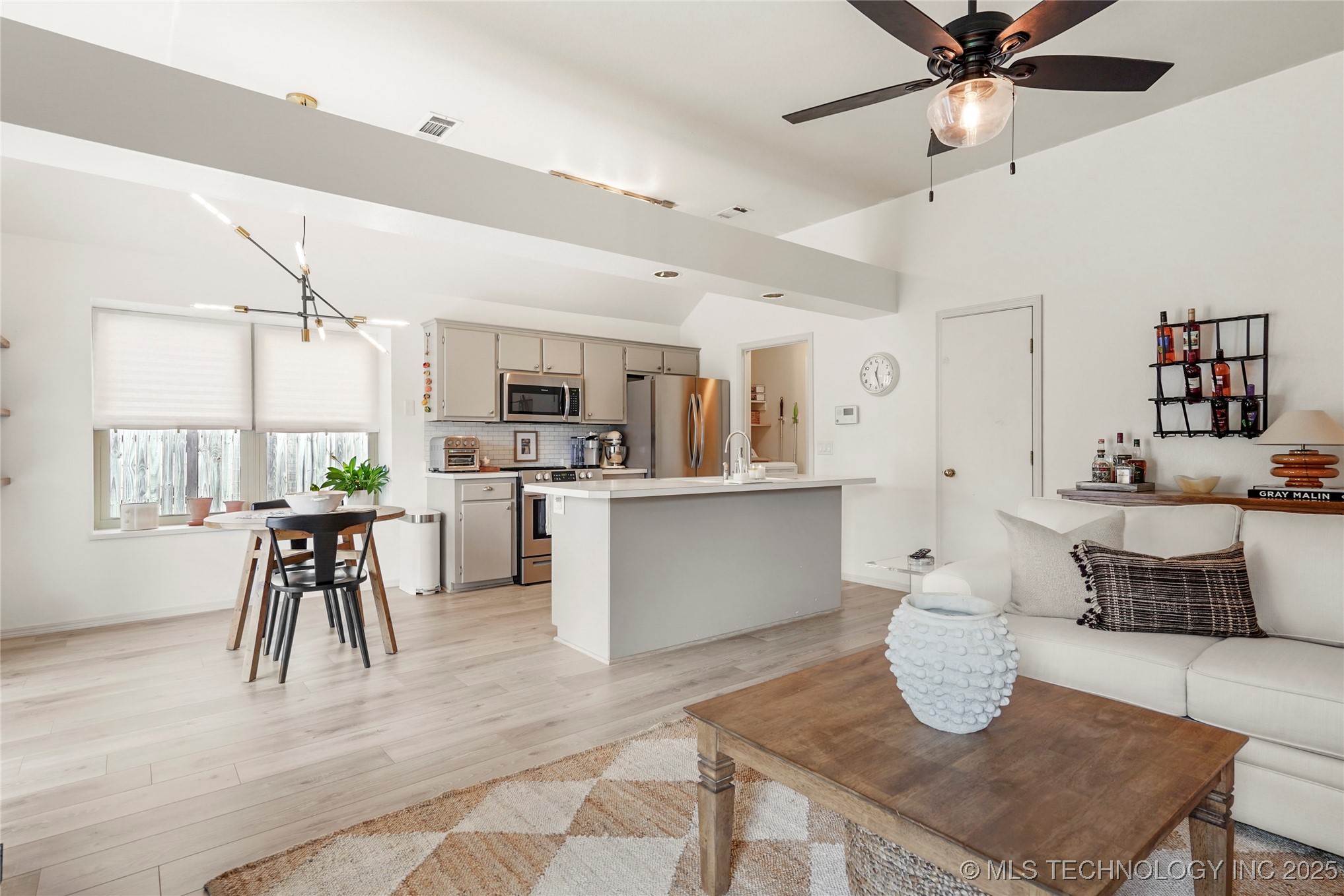 1601 W Galveston Street