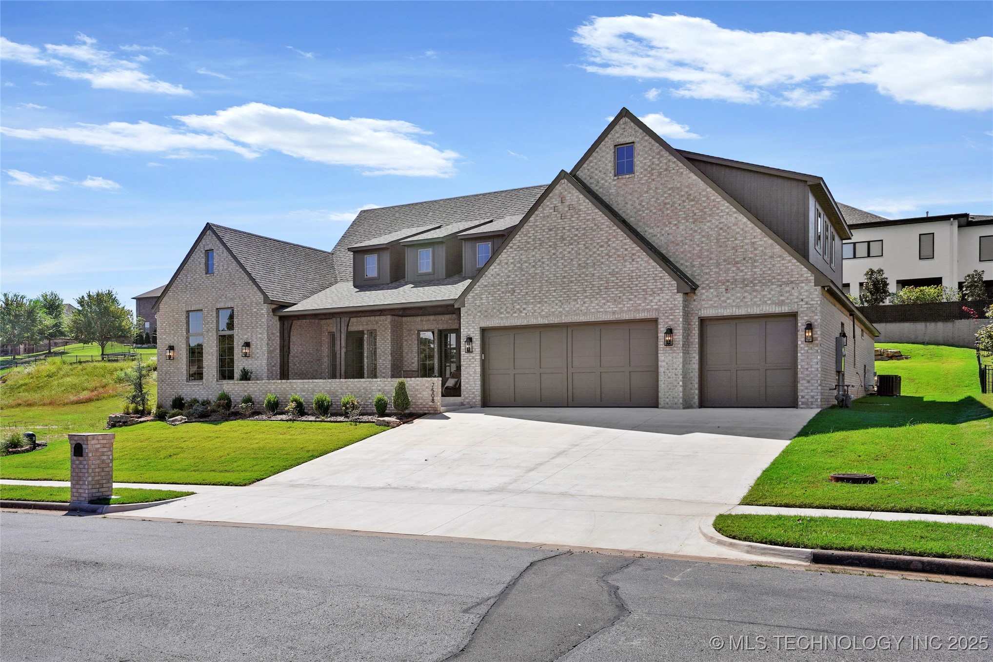 7508 S 5th Street