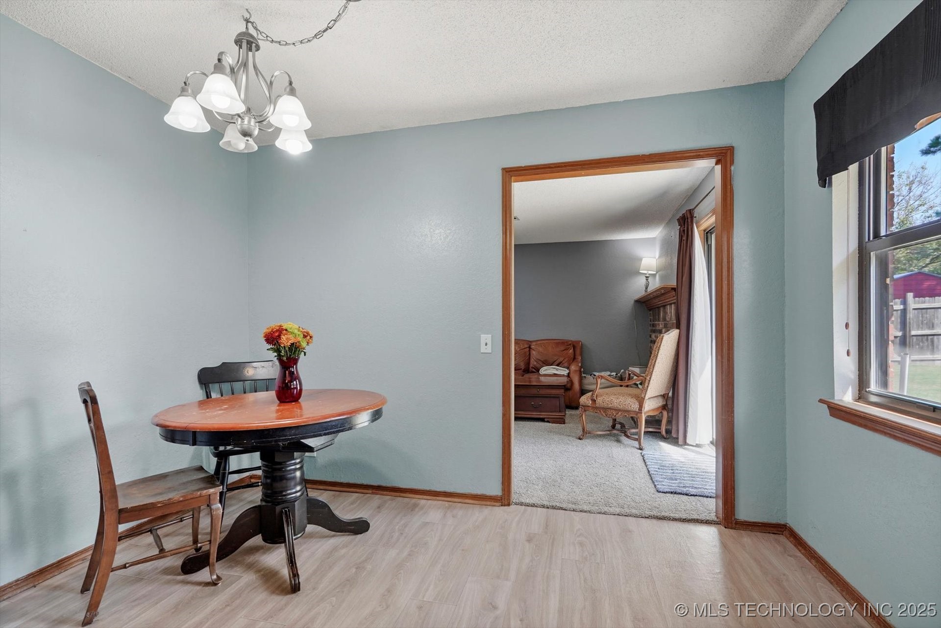 1233 W Memphis Street