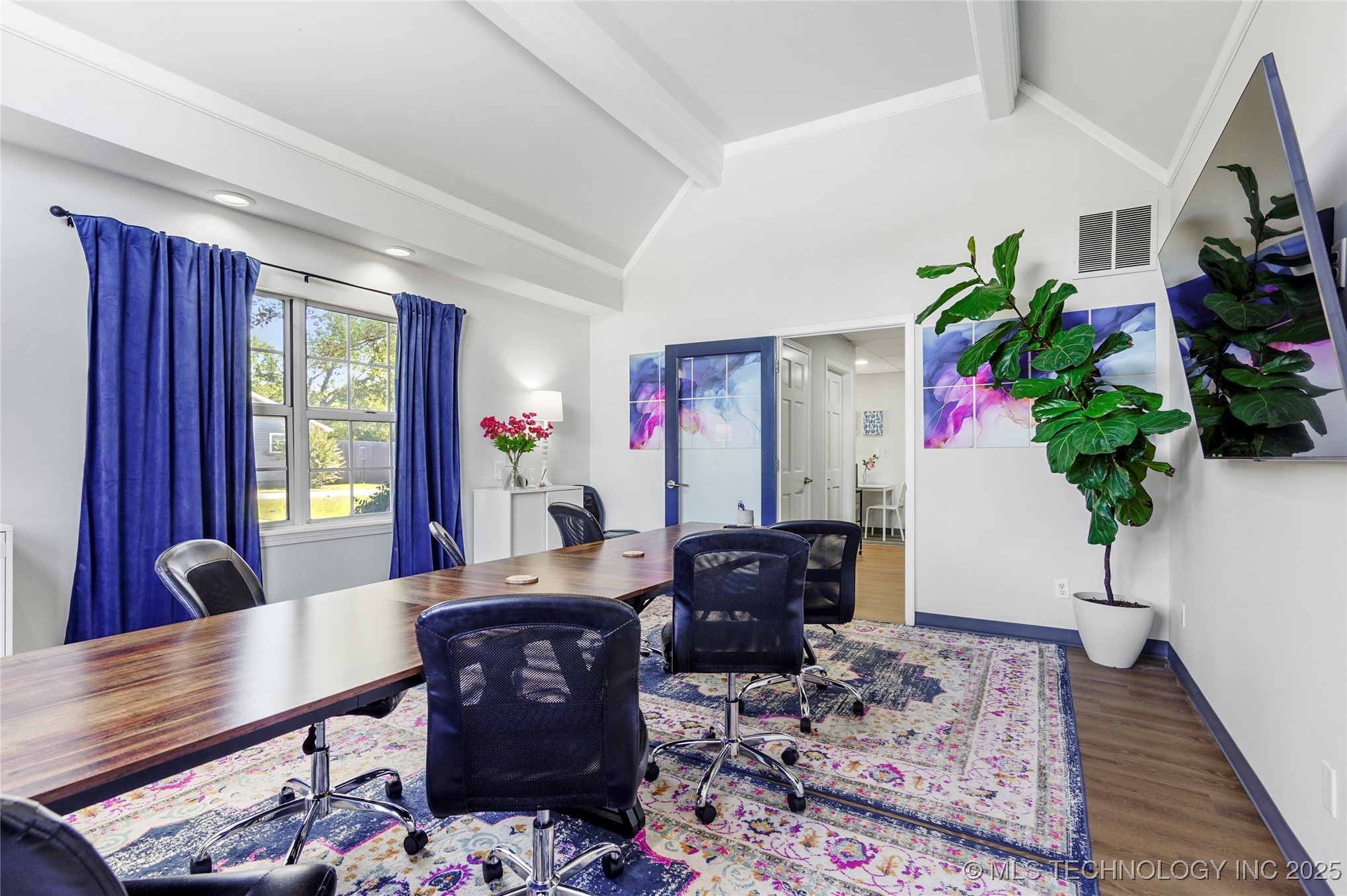 421 W Washington Street 425