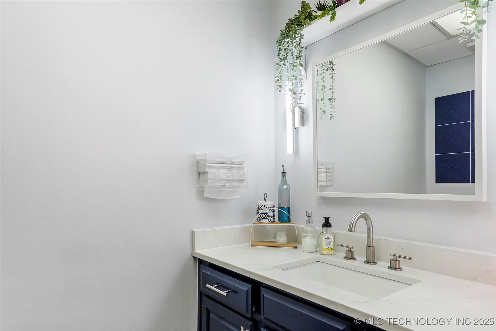 421 W Washington Street 425