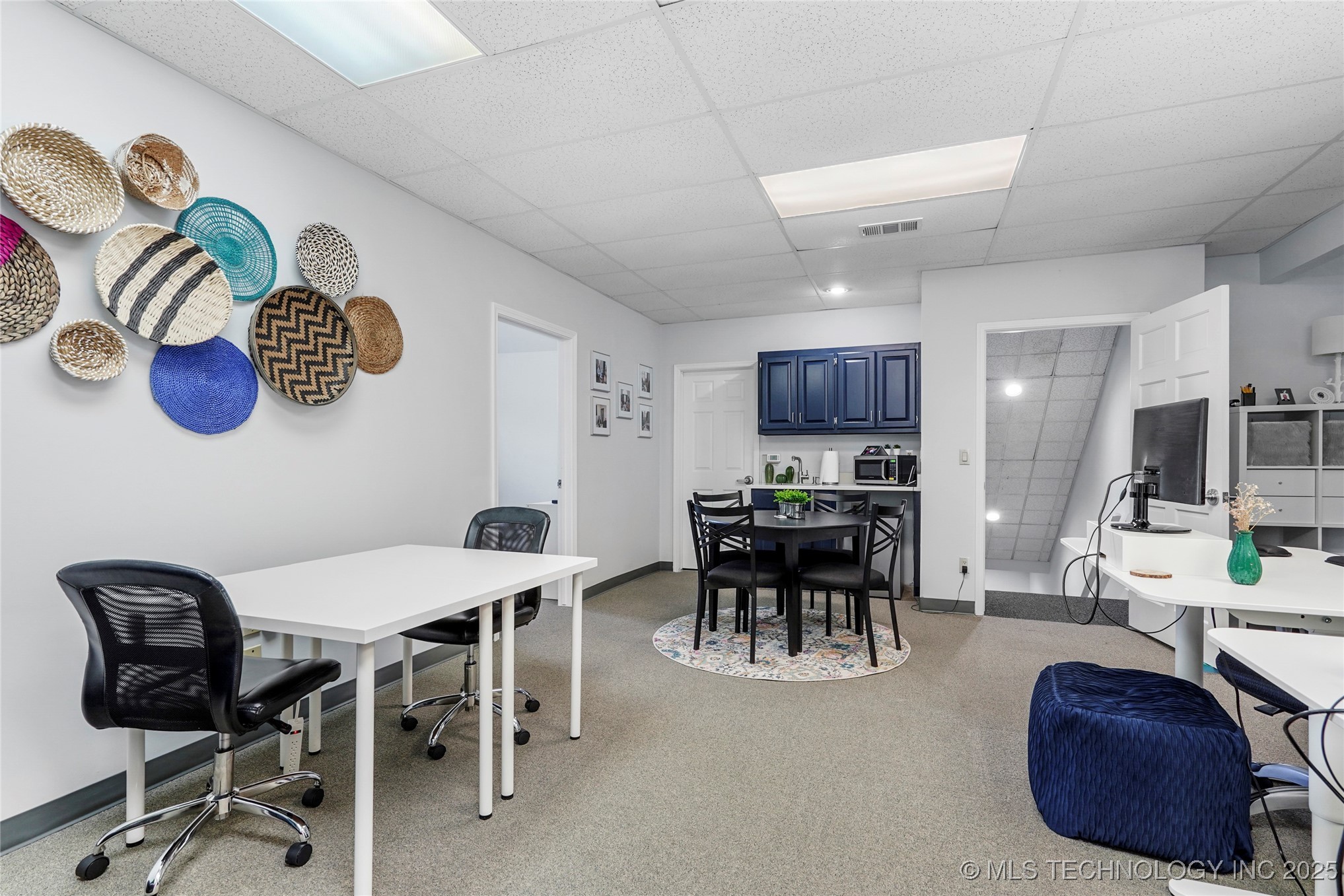 421 W Washington Street 425