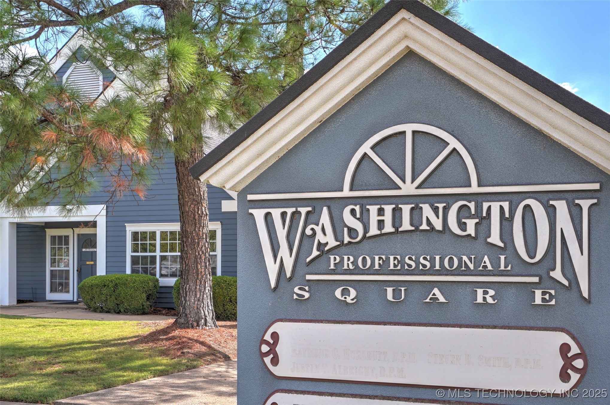 421 W Washington Street 425