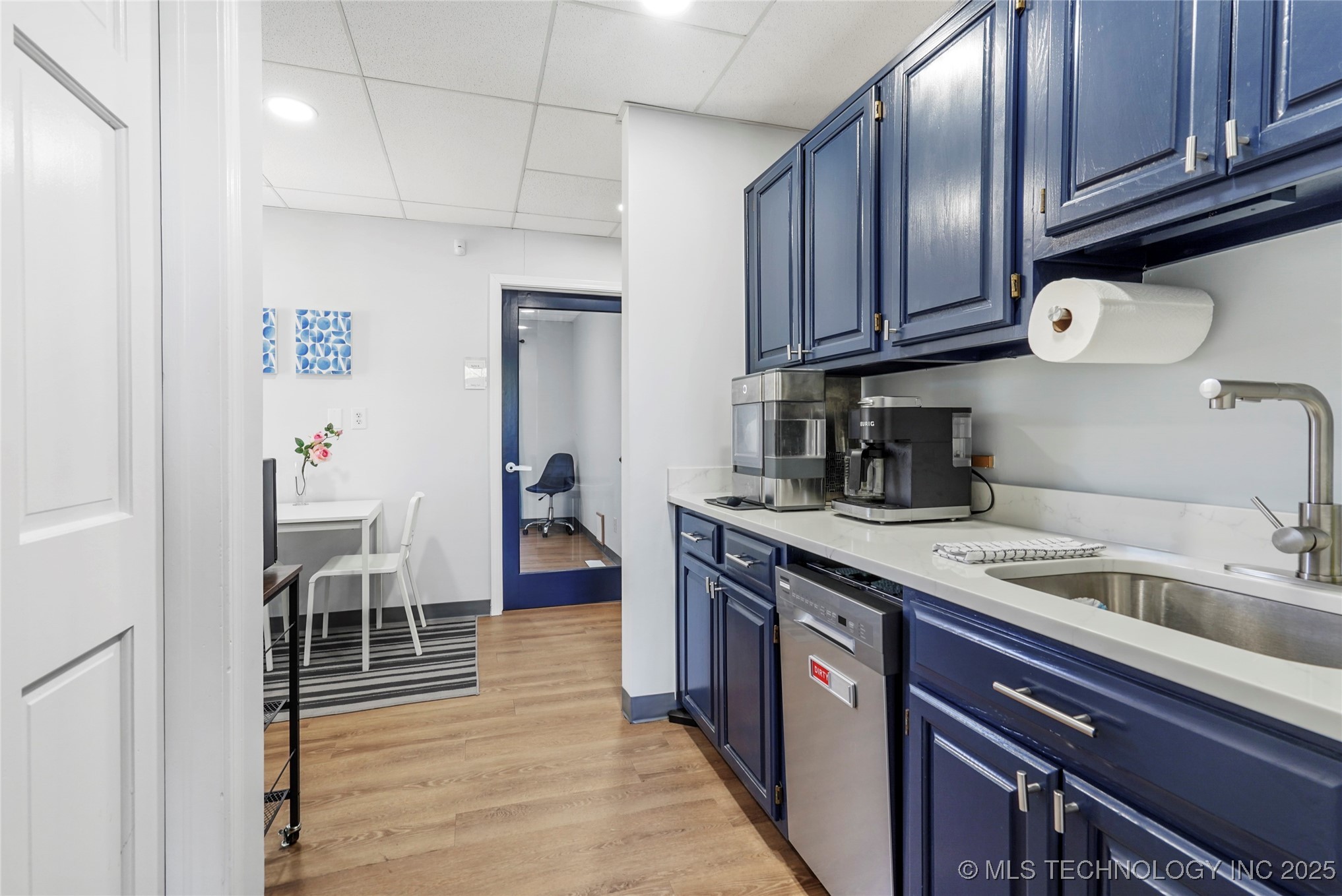 421 W Washington Street 425