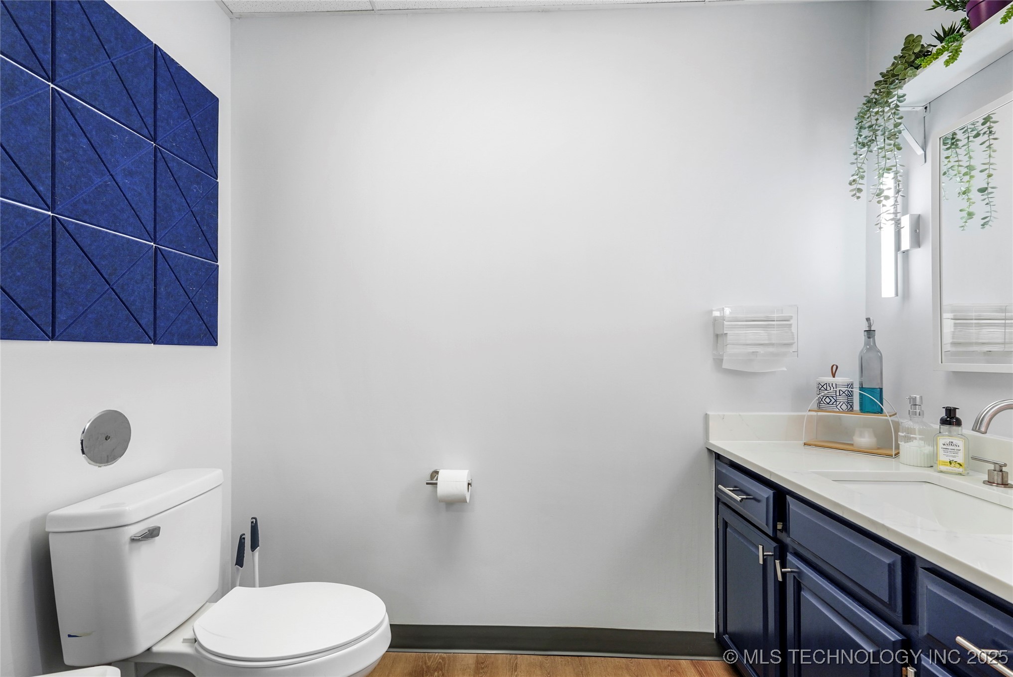 421 W Washington Street 425