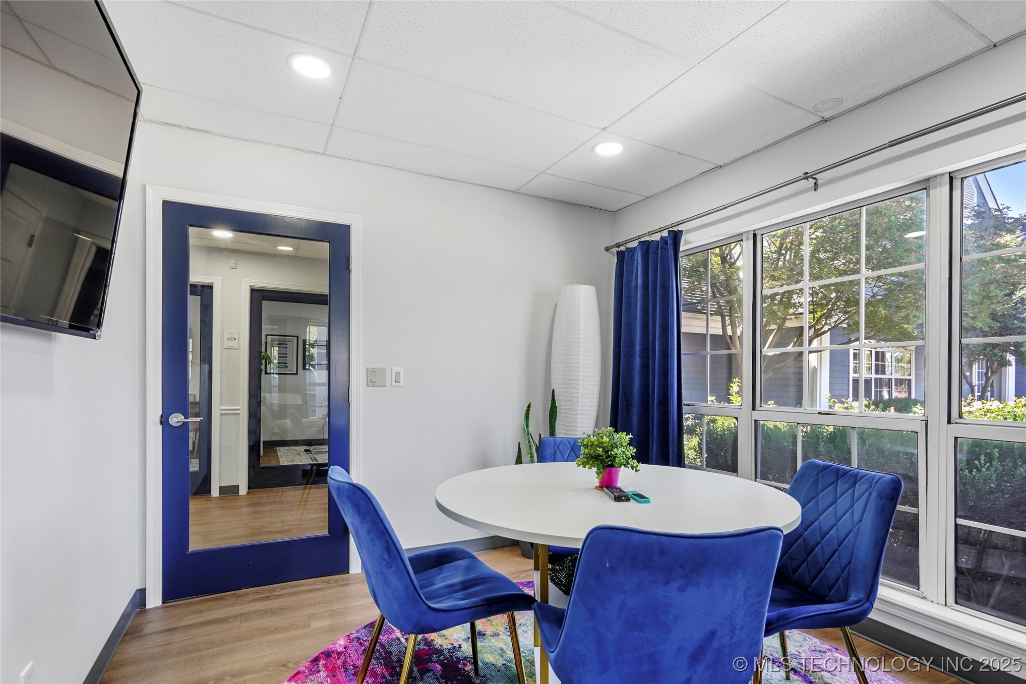 421 W Washington Street 425