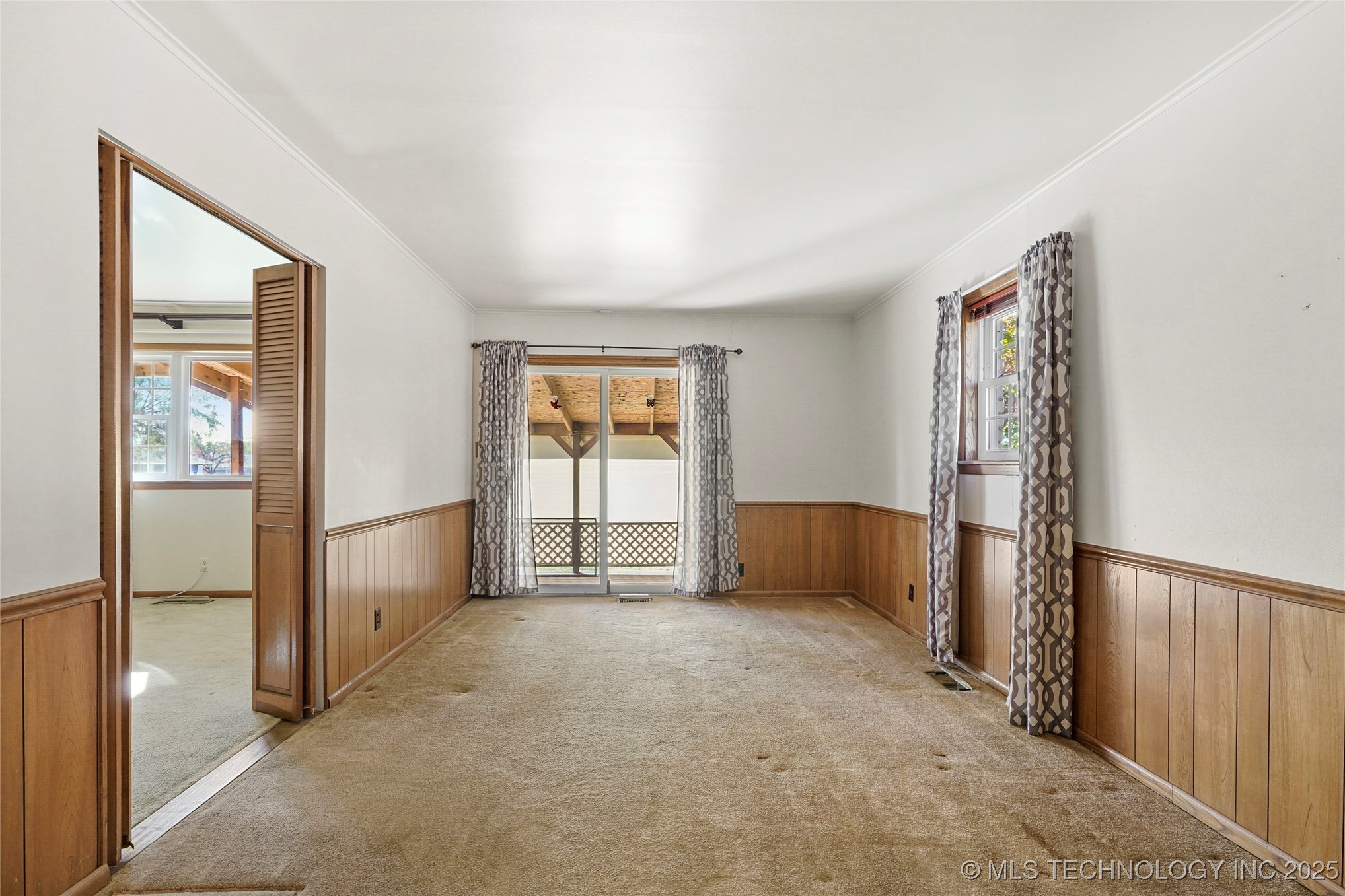 11465 E 4th Place