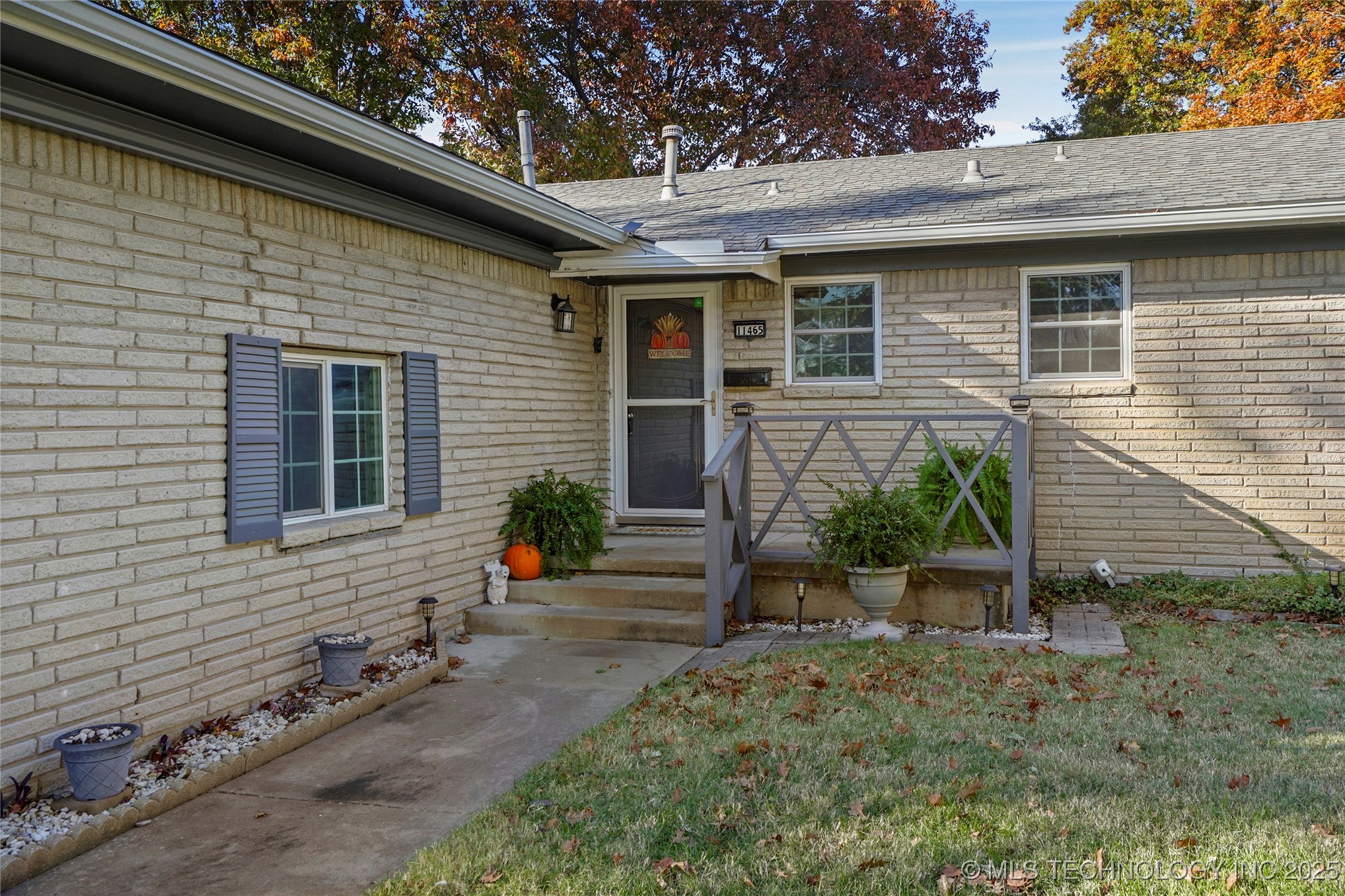 11465 E 4th Place