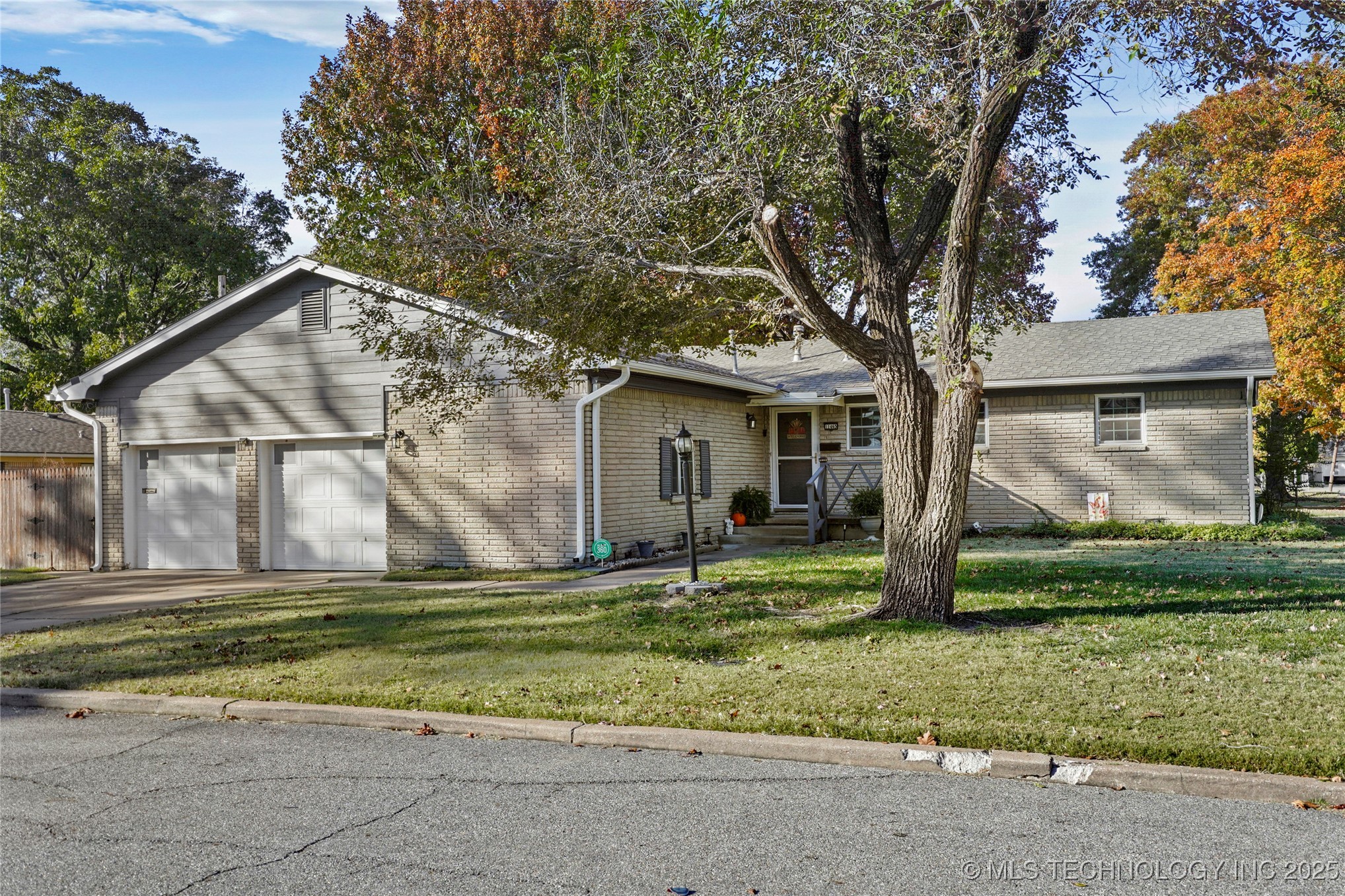 11465 E 4th Place