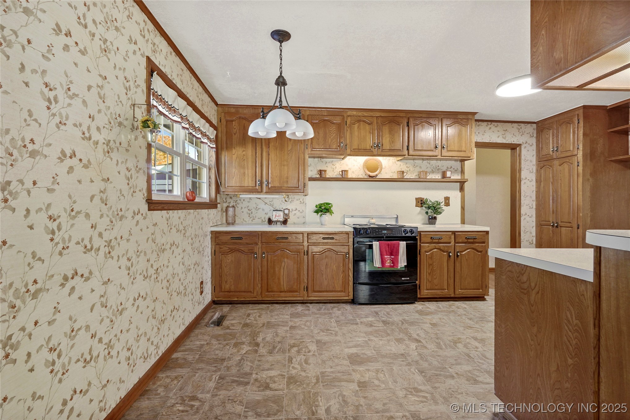 11465 E 4th Place
