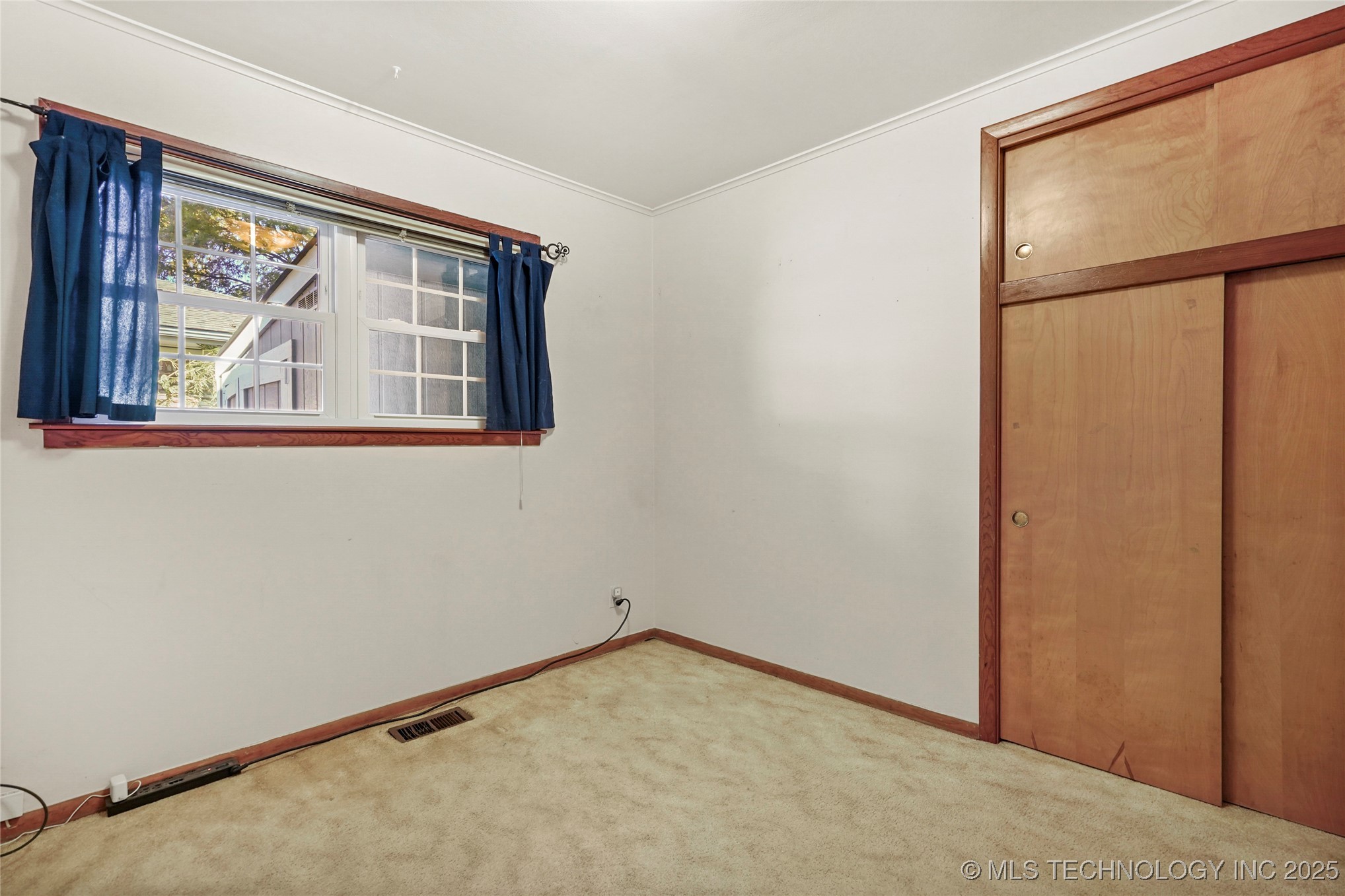11465 E 4th Place