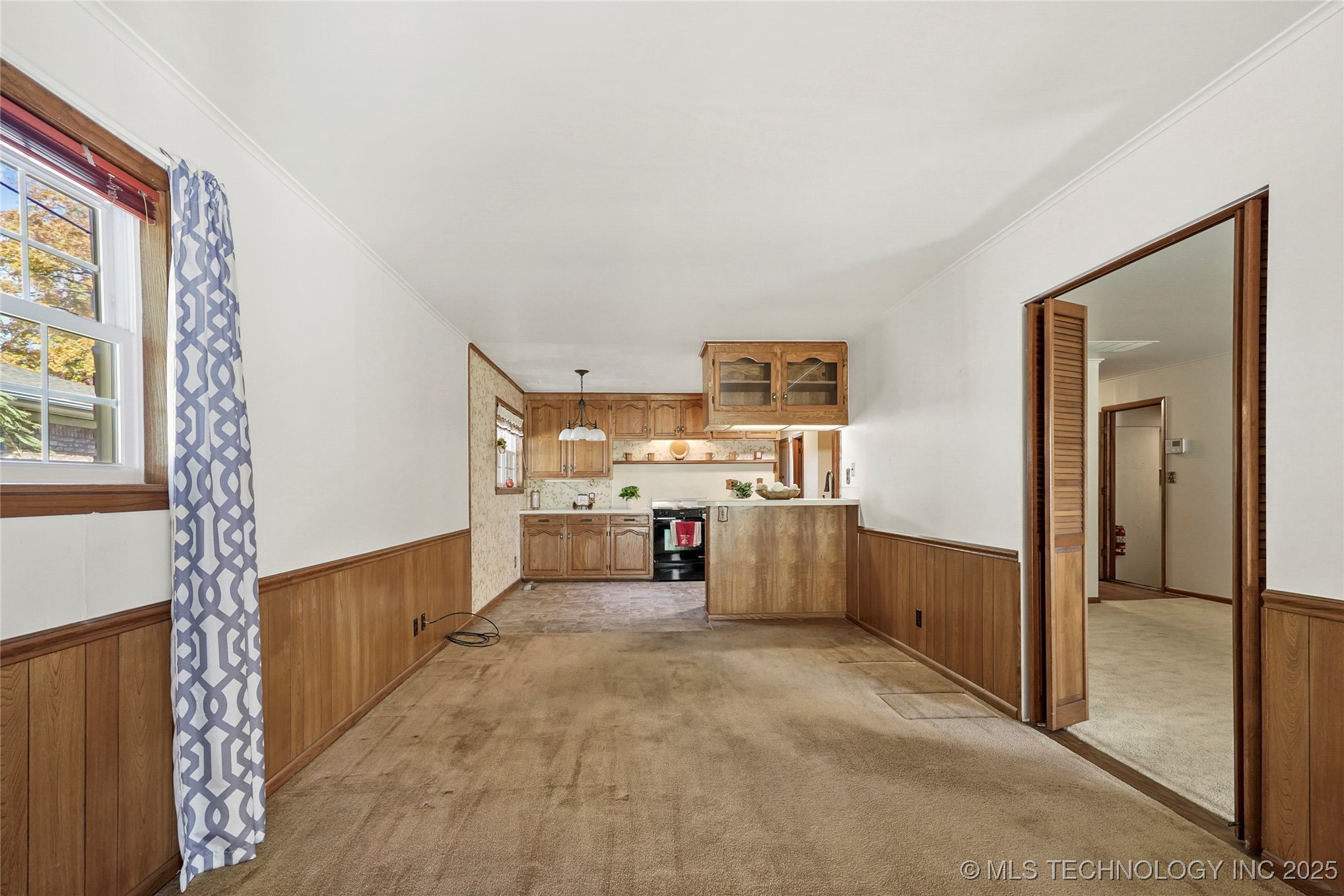 11465 E 4th Place