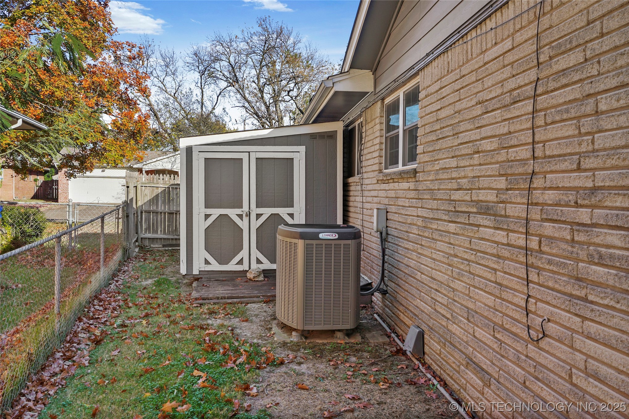 11465 E 4th Place
