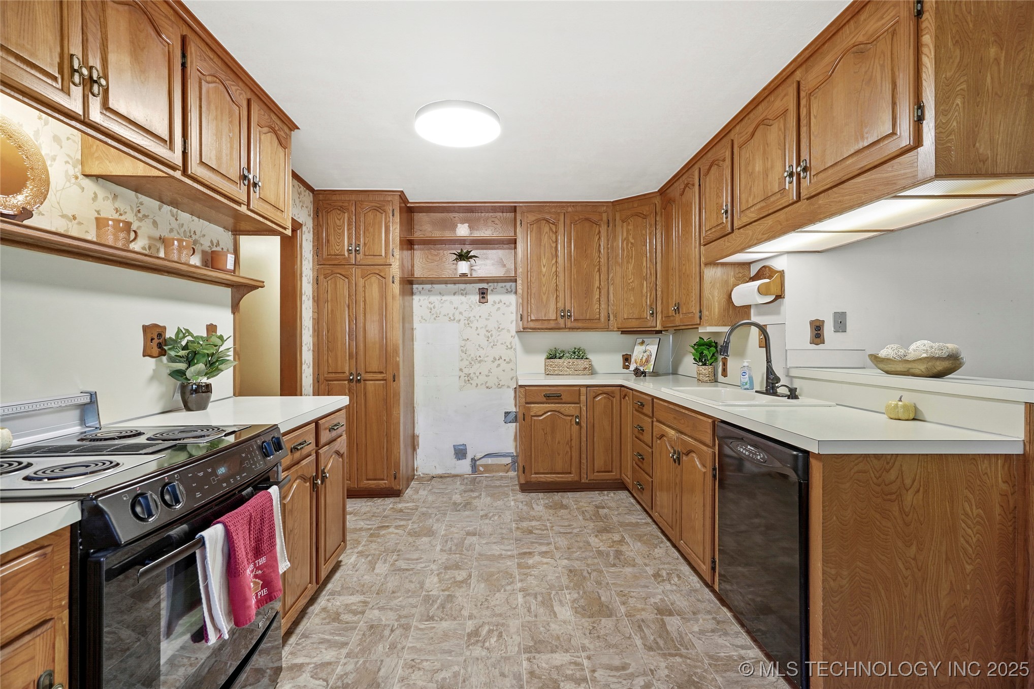 11465 E 4th Place