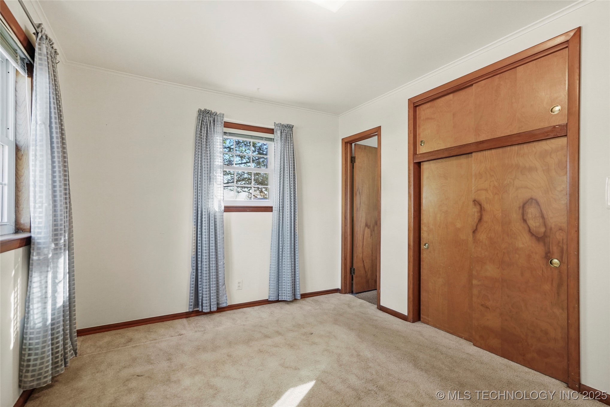 11465 E 4th Place