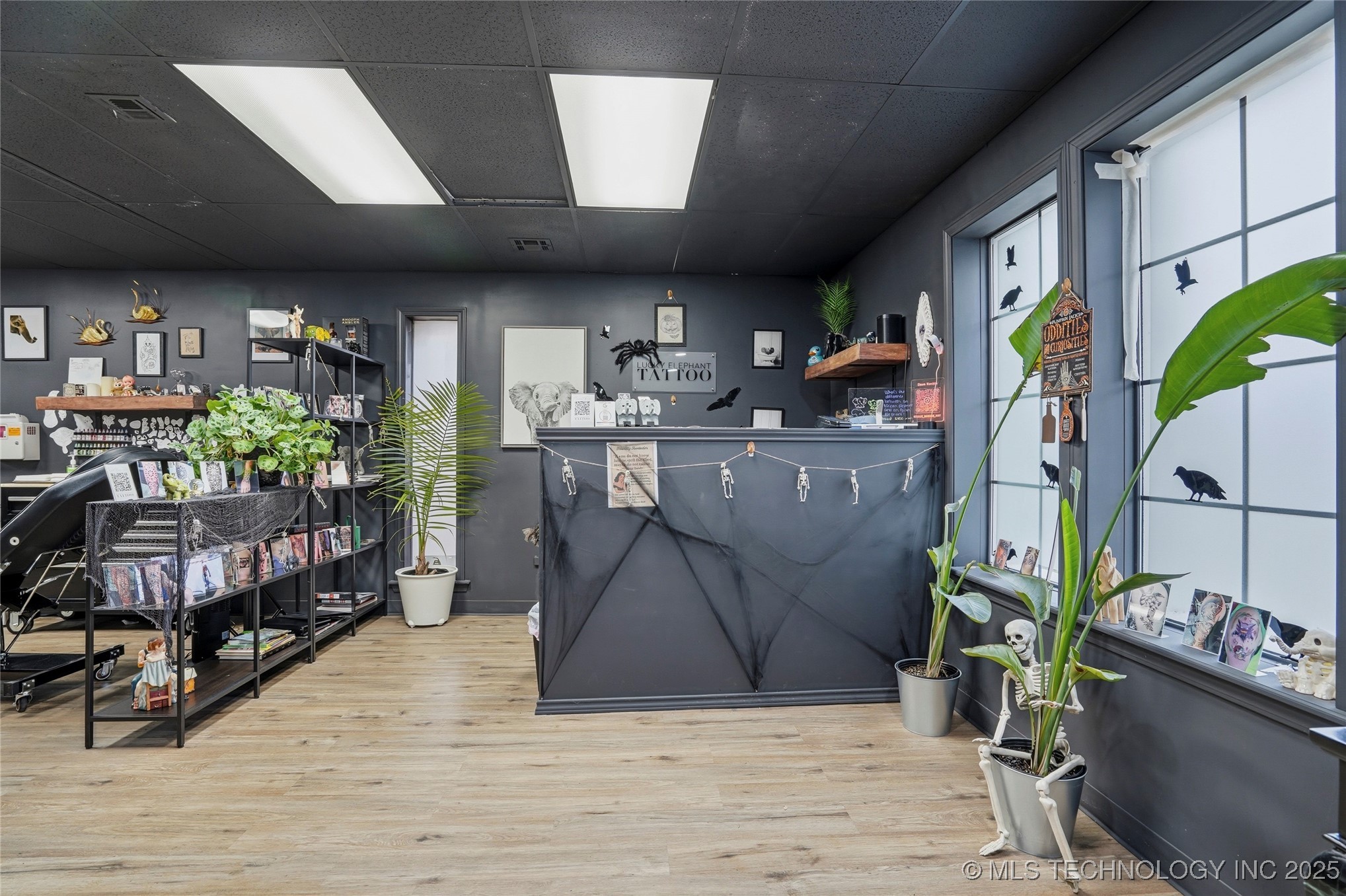 3227 S Lakewood Avenue