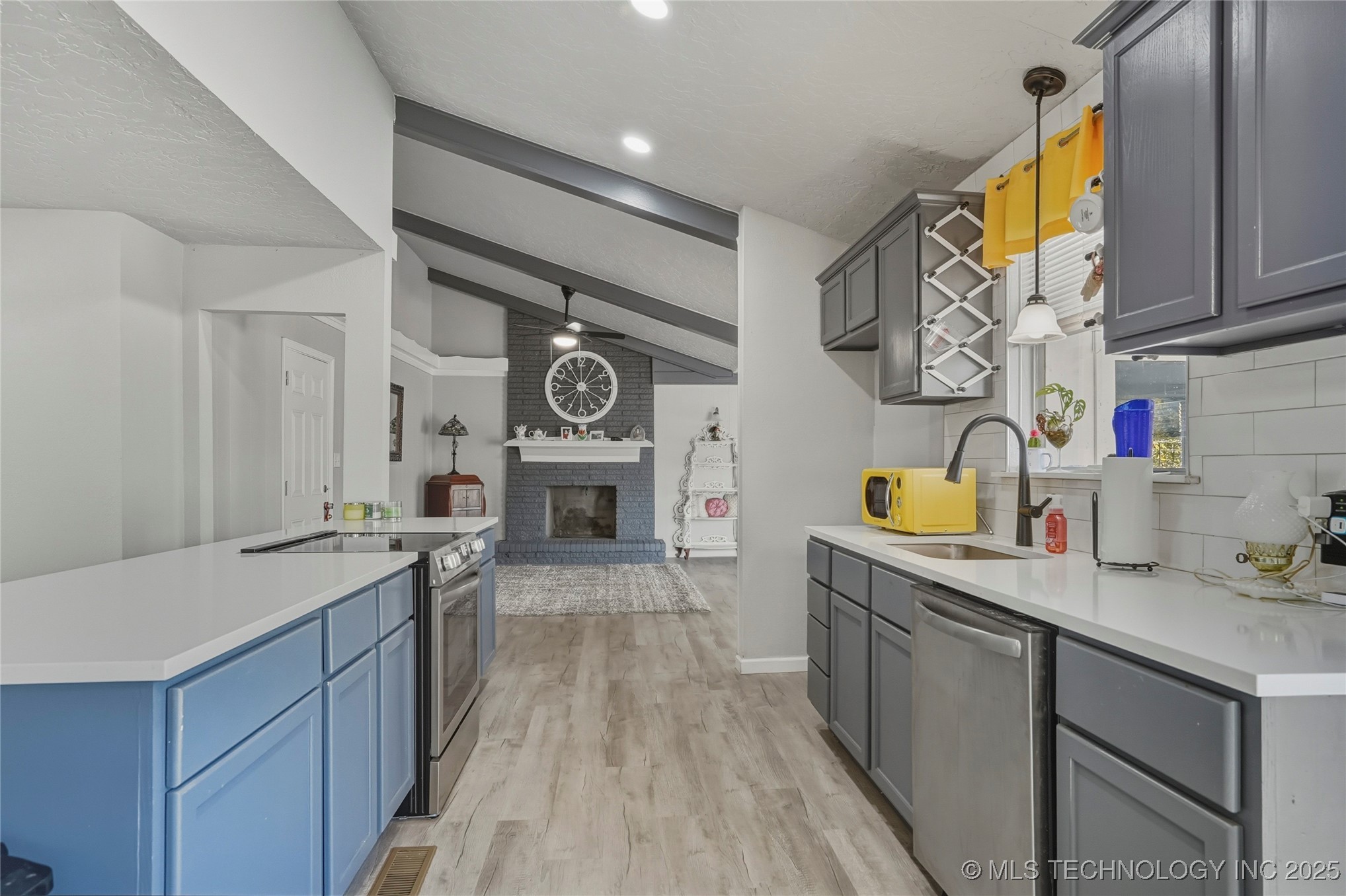 4529 E 24th West Avenue