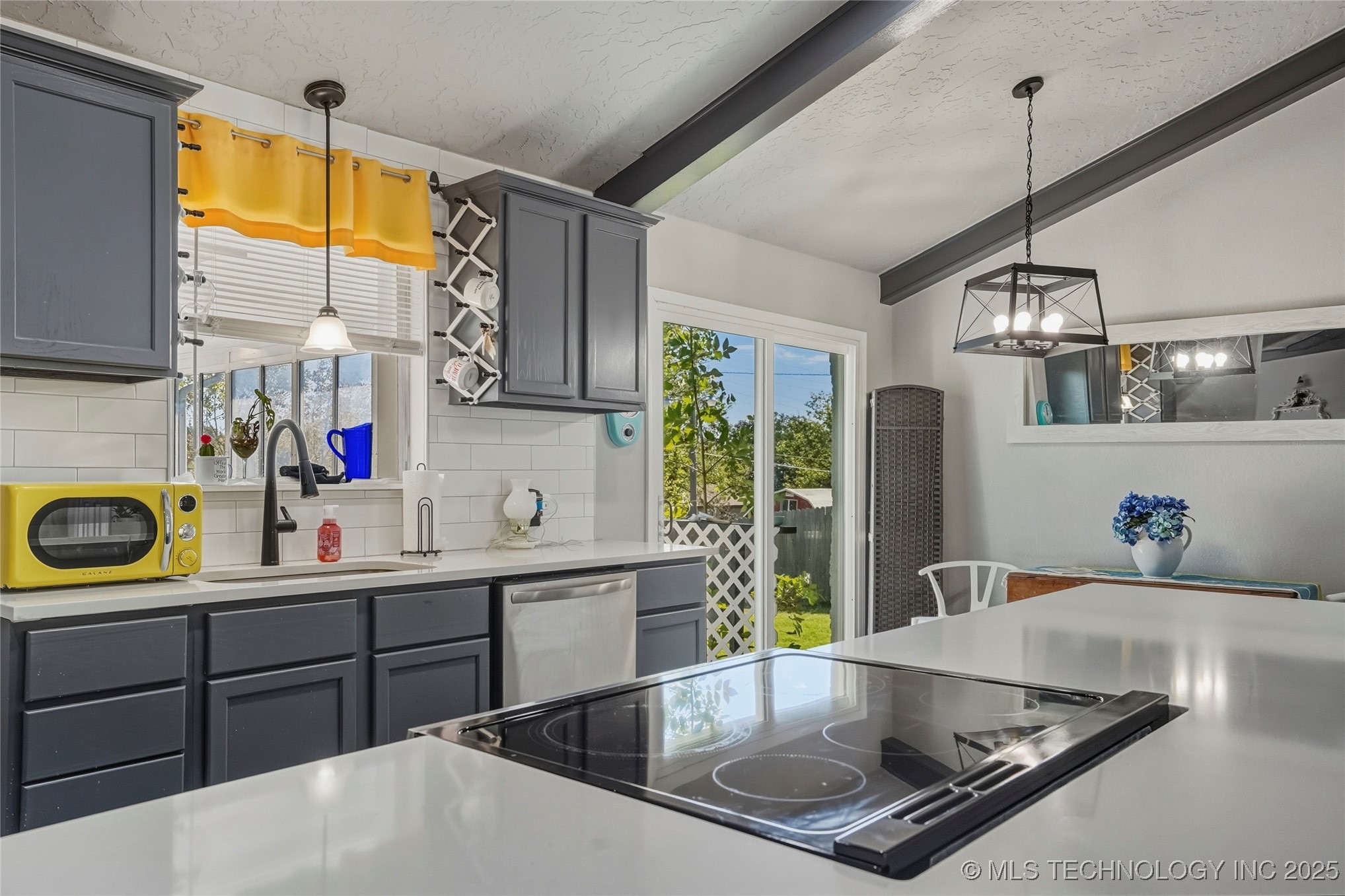 4529 E 24th West Avenue