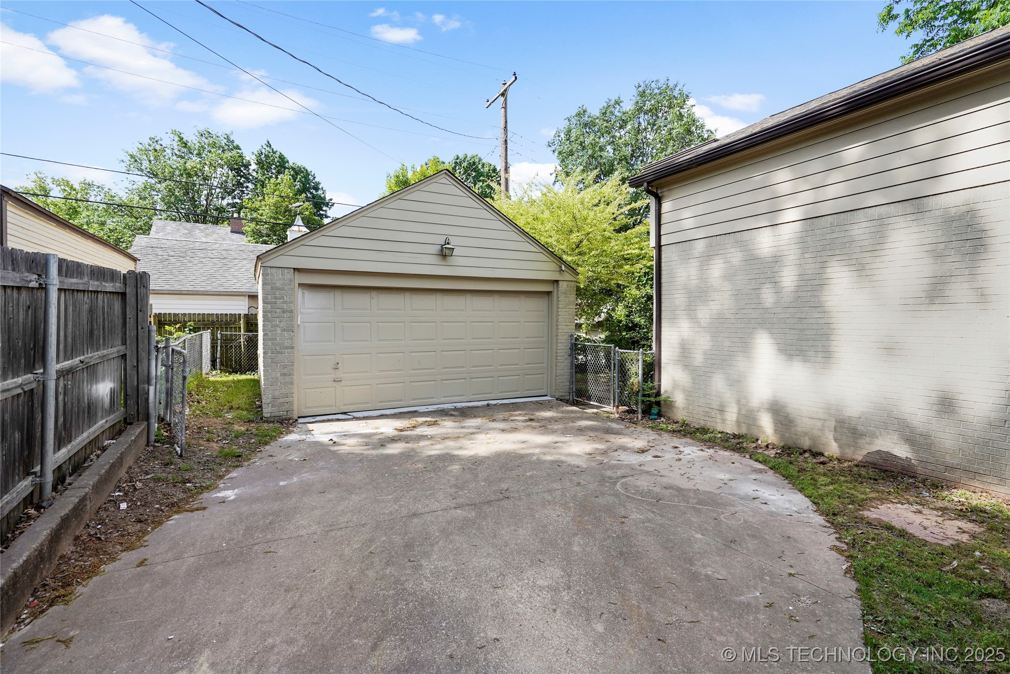1208 E 29th Street