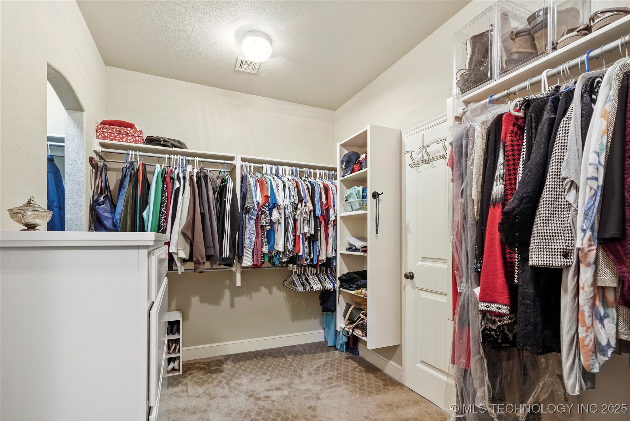 913 E Shreveport Street