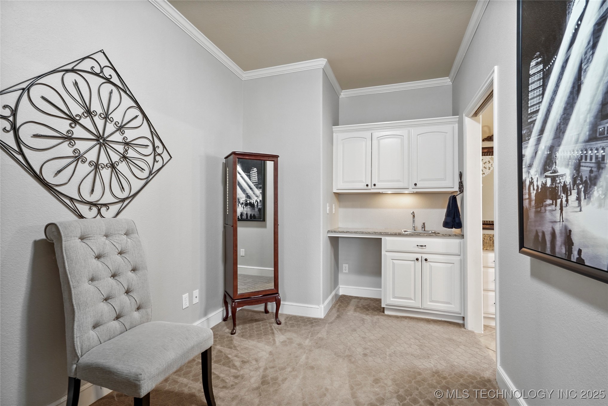 913 E Shreveport Street